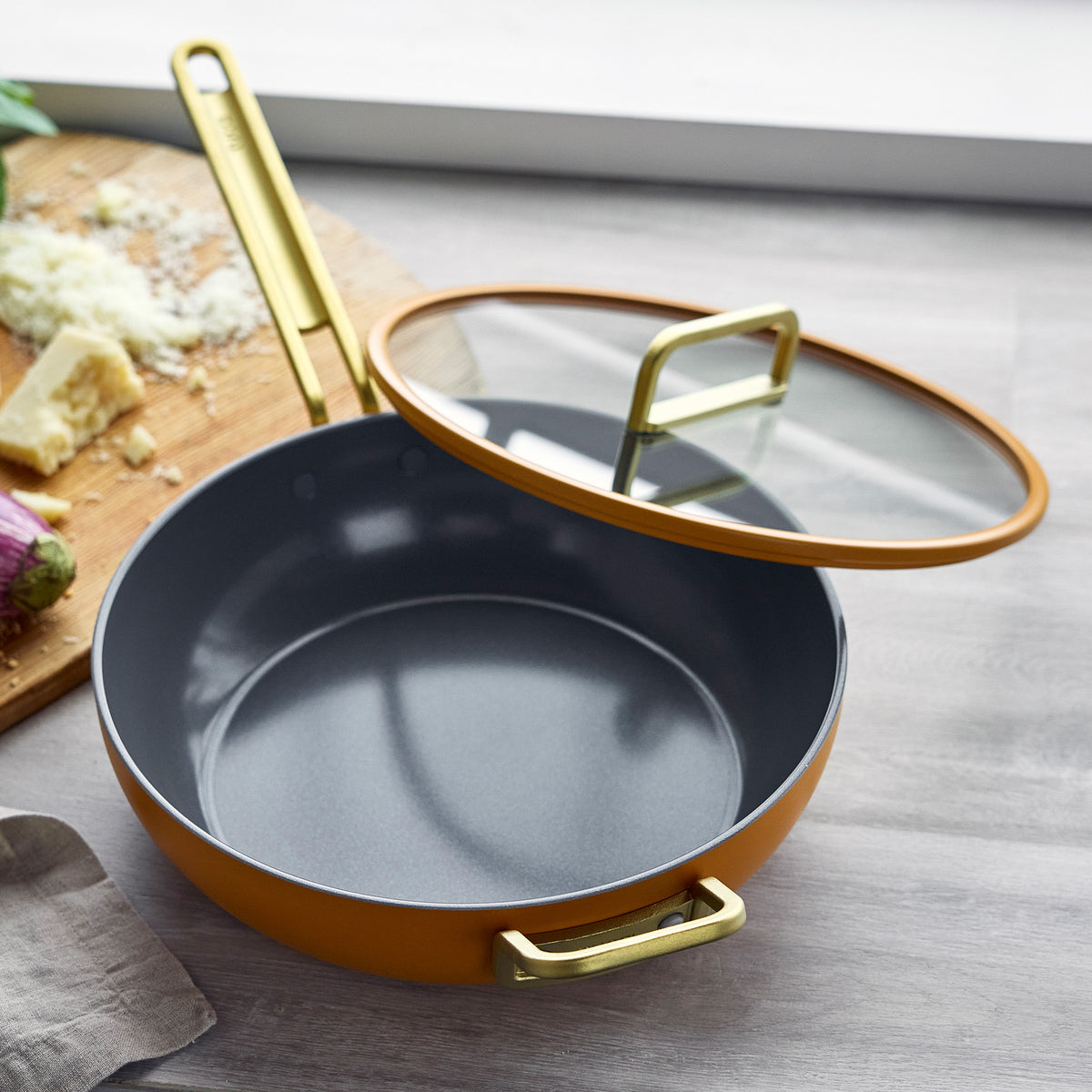 Stanley Tucci™ Ceramic Nonstick 4.5-Quart Stanley Pan Jr. | Roma Gold - Image 5