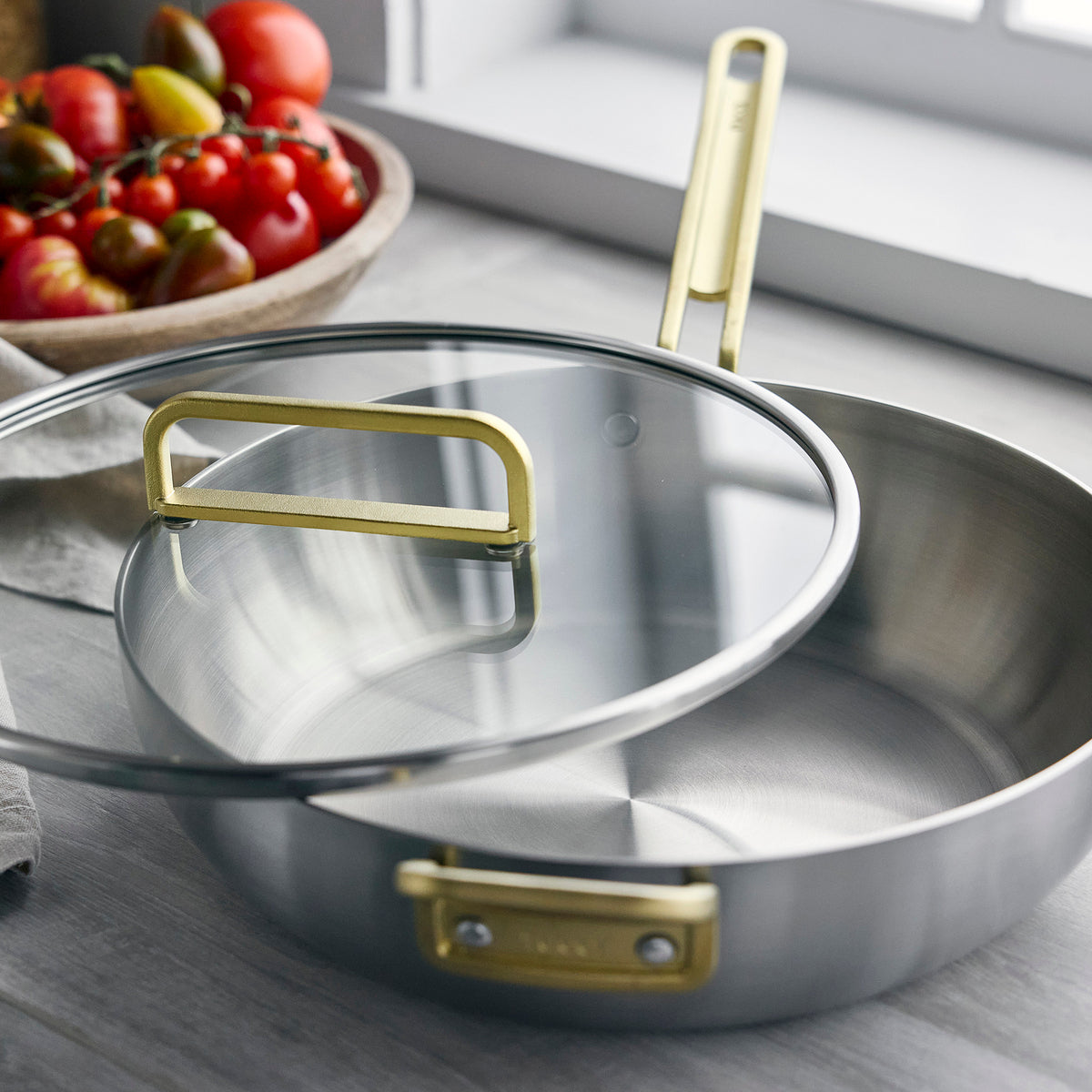 Stanley Tucci™ Uncoated Stainless Steel 6.5-Quart Stanley Pan with Lid - Image 6