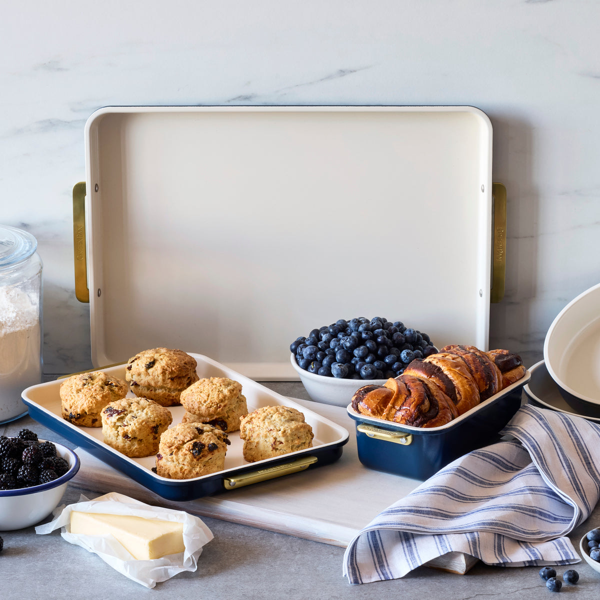 Reserve Bakeware 13 x 9 Rectangular Pan | Twilight - Image 7