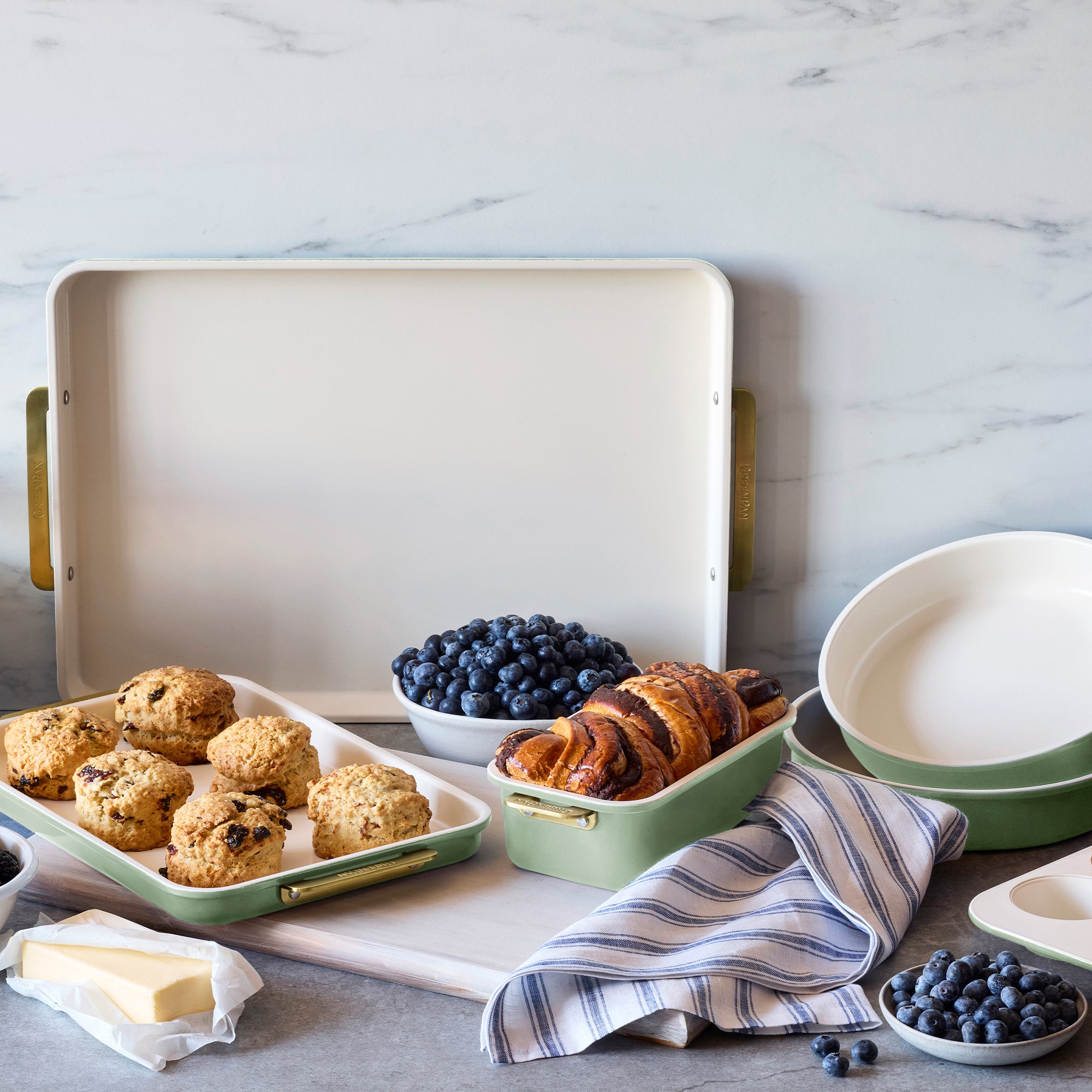 Reserve Bakeware 7-Piece Set | Sage - Image 2