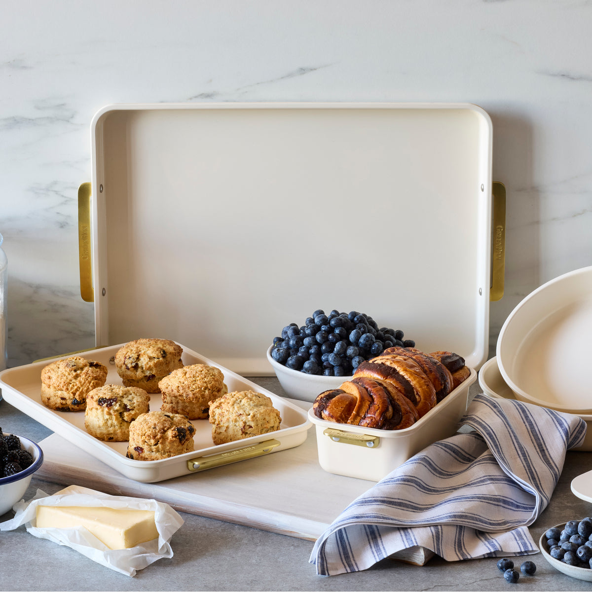 Reserve Bakeware 13 x 9 Rectangular Pan | Cream - Image 9