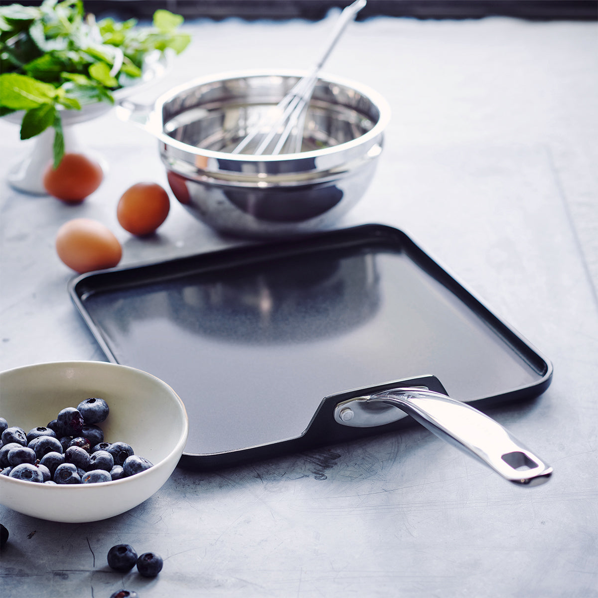 Chatham Black Ceramic Nonstick 11 Square Griddle - Image 2