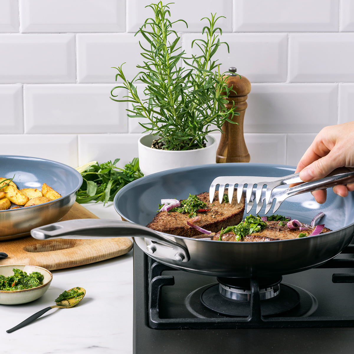 Treviso Ceramic Nonstick Stainless Steel 12 Frypan with Lid - Image 3