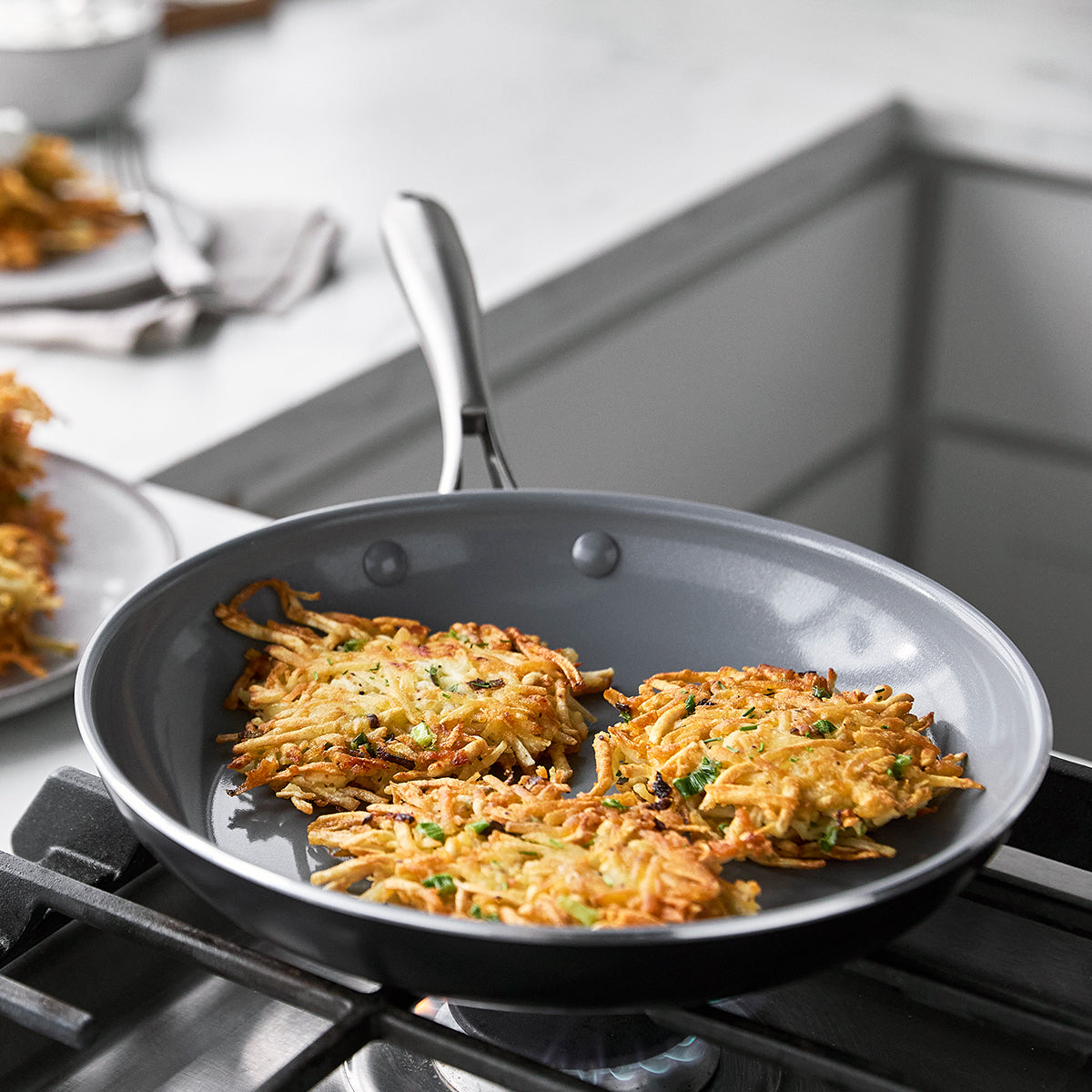 Swift Ceramic Nonstick 10 Frypan - Image 3
