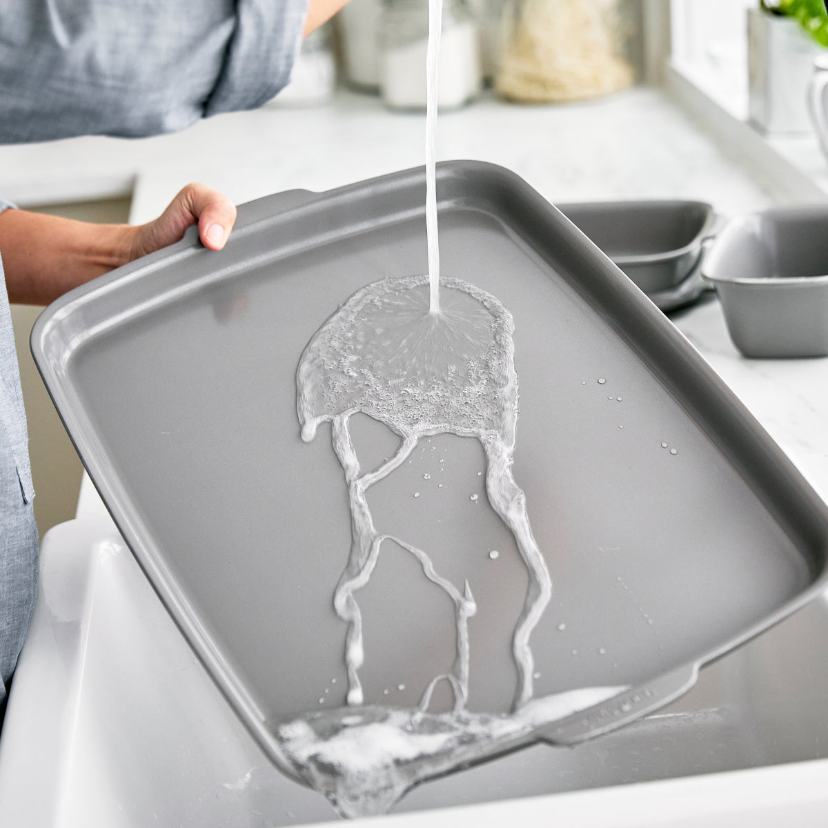Premiere Ovenware Ceramic Nonstick 18 x 13 Half Sheet Pan | Gray - Image 11