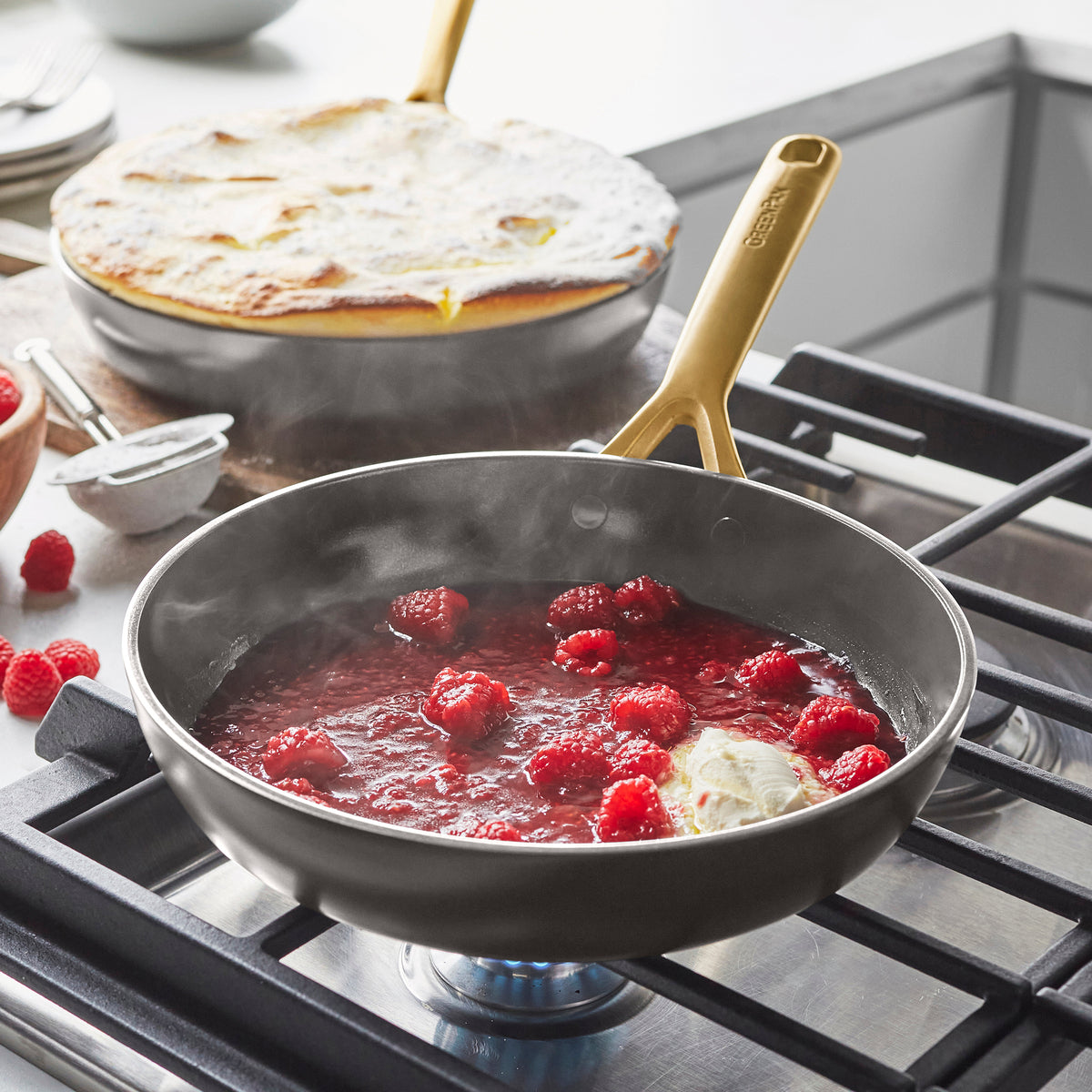 GP5 Colors Ceramic Nonstick 9.5 and 11 Frypan Set with Champagne Handles | Cocoa - Image 7