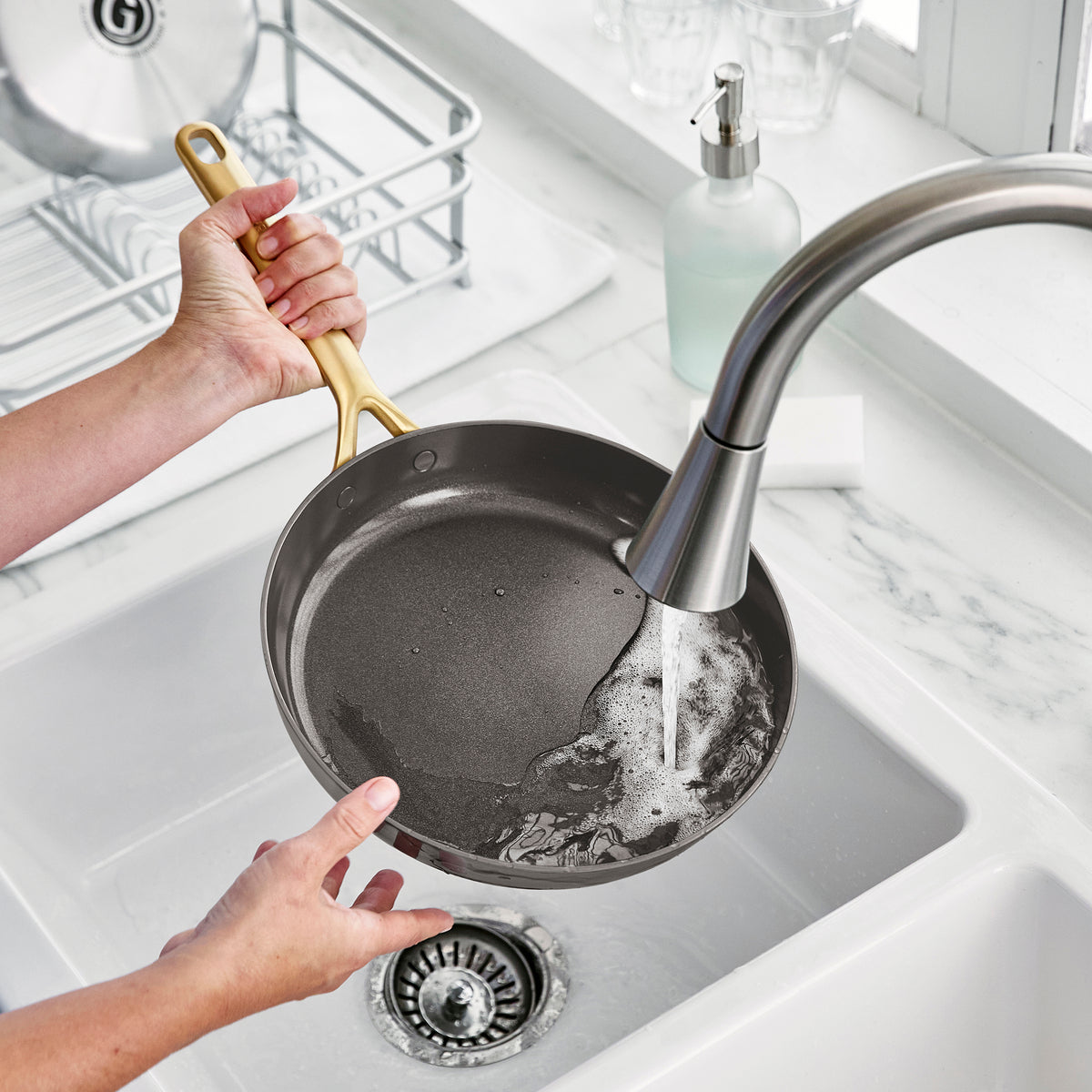 GP5 Colors Ceramic Nonstick 9.5 and 11 Frypan Set with Champagne Handles | Cocoa - Image 8
