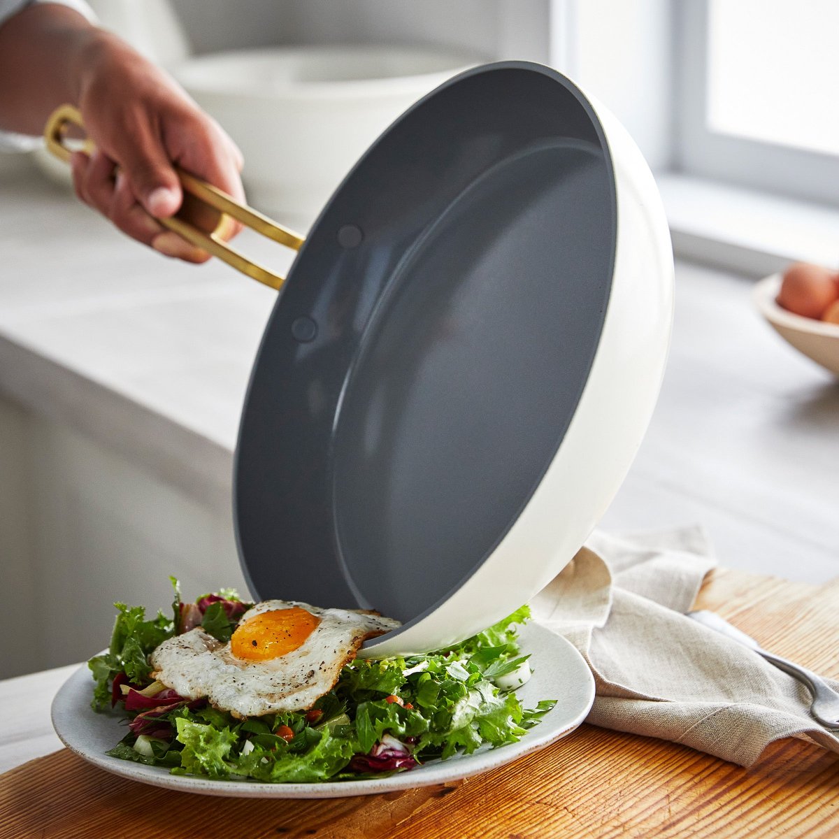 Stanley Tucci™ Ceramic Nonstick 4-Piece Frypan Set | Carrara White - Image 5