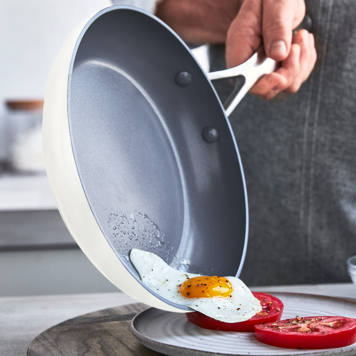Valencia Pro Ceramic Nonstick 8. 9.5. and 11 Frypan Set | Cream - Image 7