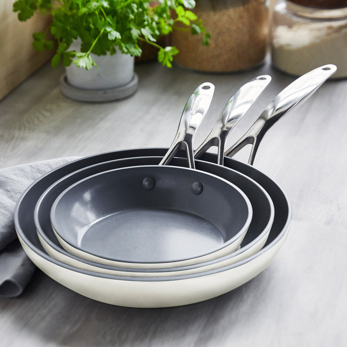 Valencia Pro Ceramic Nonstick 8. 9.5. and 11 Frypan Set | Cream - Image 8