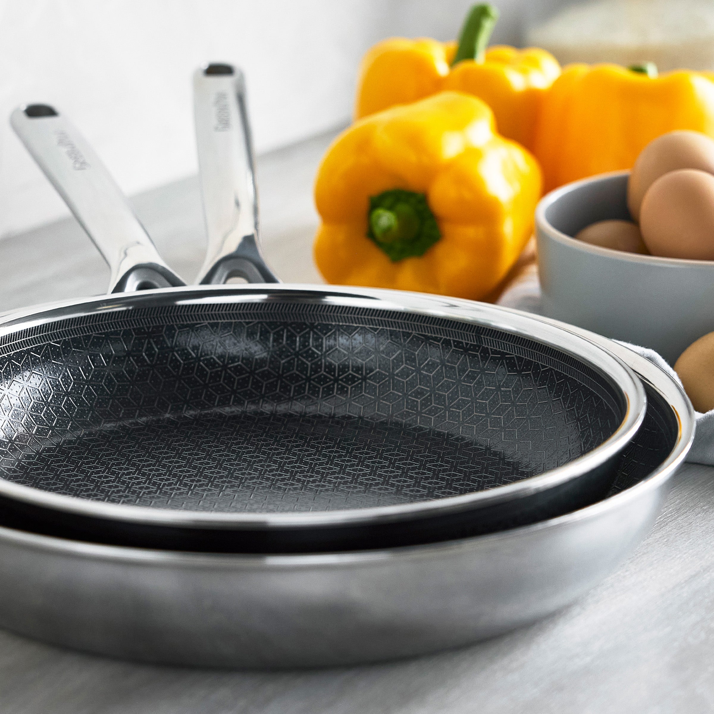 Spectra Thermobond Hybrid Ceramic Nonstick 10 and 12 Frypan Set - Image 7