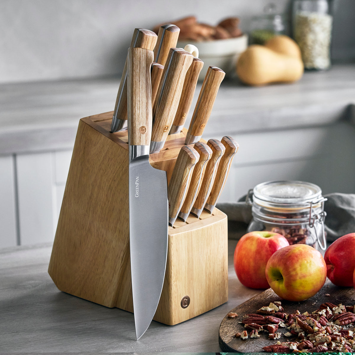 Elite Cutlery 13-Piece Knife Block Set with Light-Wood Handles - Image 3