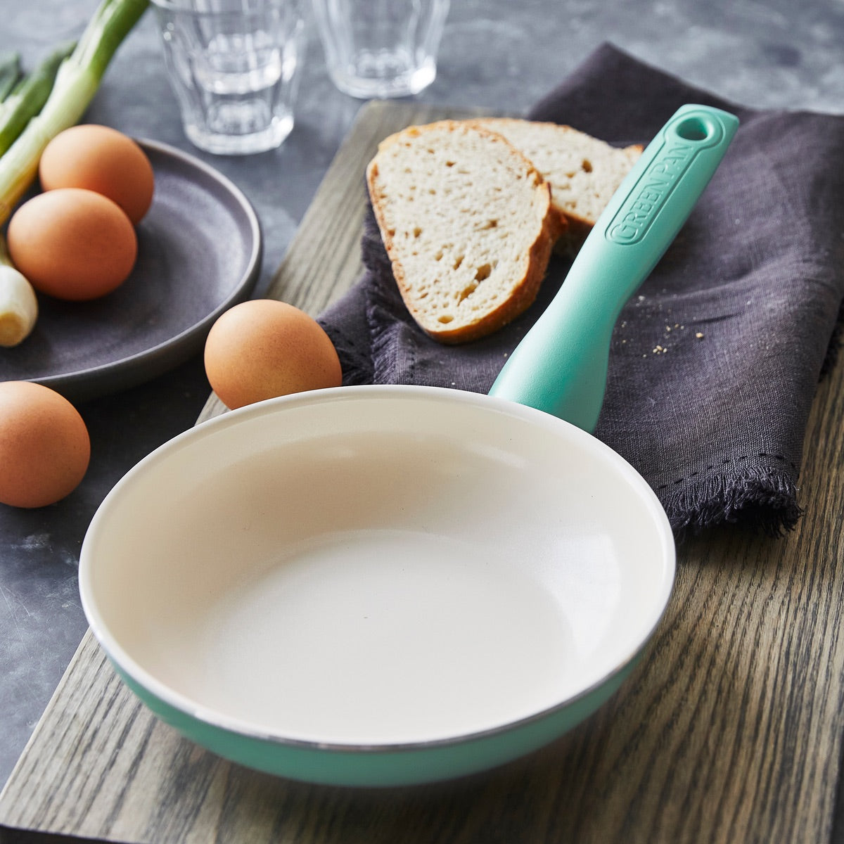 Rio Ceramic Nonstick 7. 9.5 and 11 Frypan Set | Turquoise - Image 8
