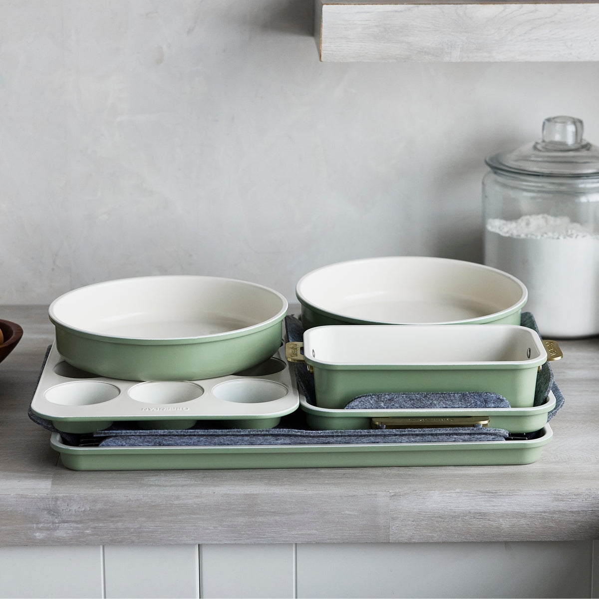 Reserve Bakeware 8-Piece Set | Sage - Image 4