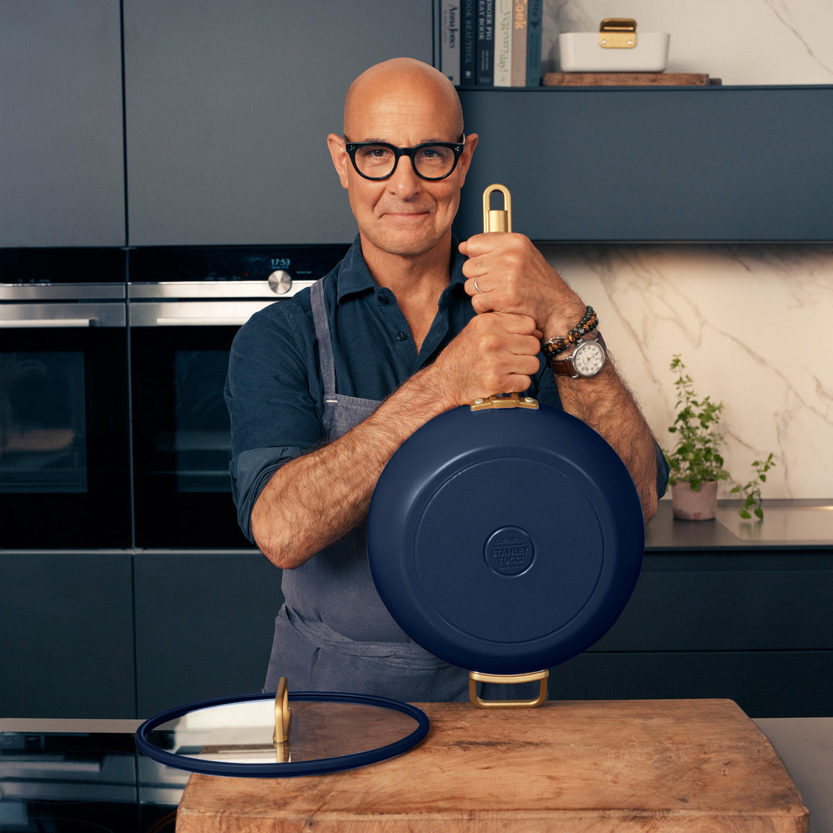 Stanley Tucci™ Ceramic Nonstick 4.5-Quart Stanley Pan Jr. | Marino Blue - Image 8