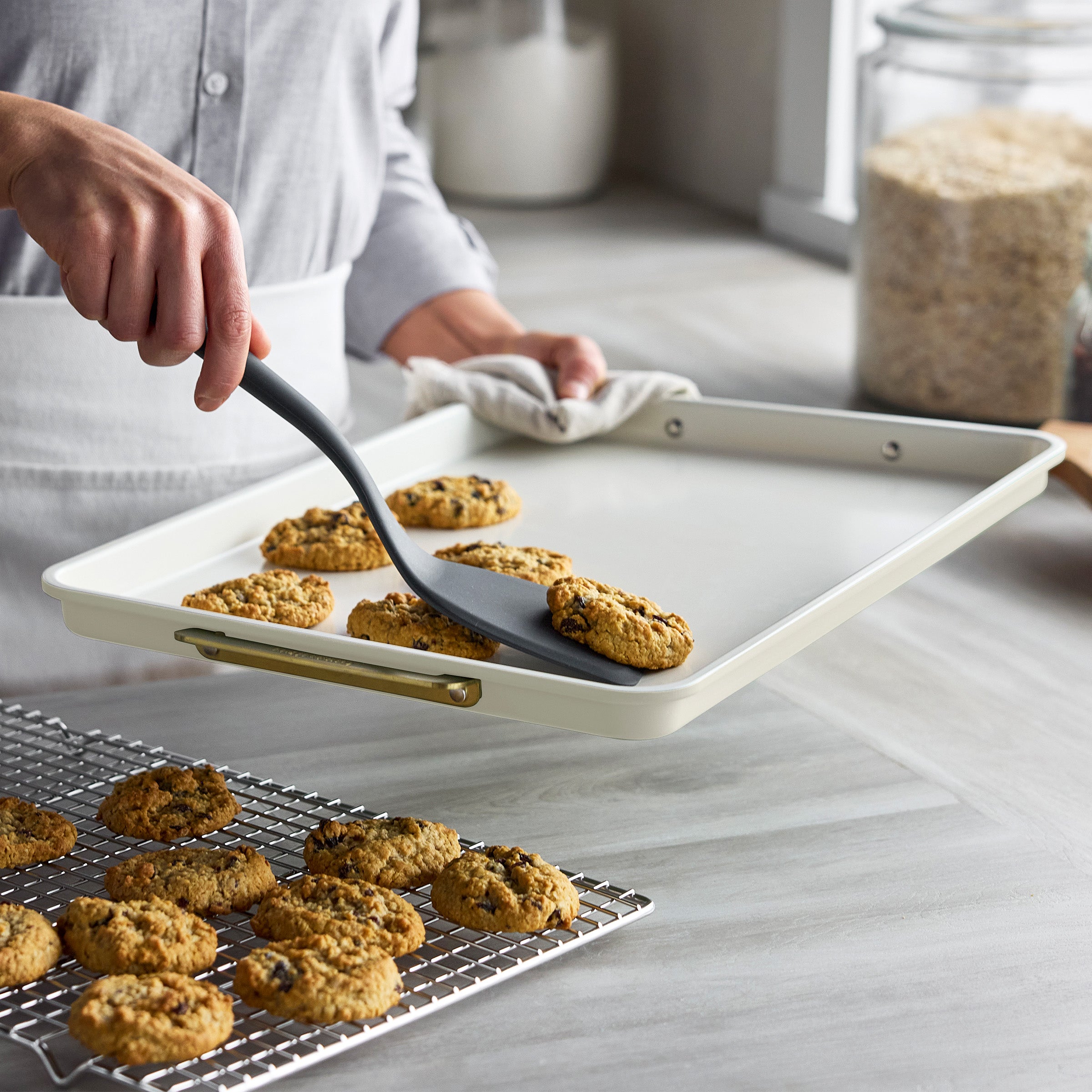 Reserve Bakeware 2-Piece Sheet Pan Set | Cream - Image 3