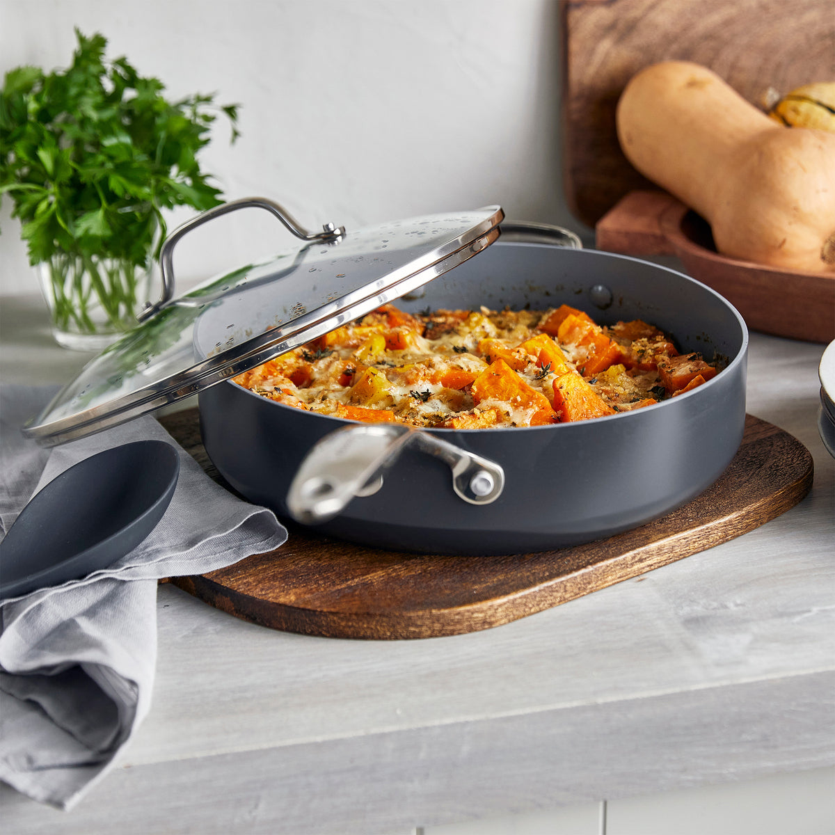 Valencia Pro Ceramic Nonstick 4.5-Quart Sauté Pan with Lid - Image 5