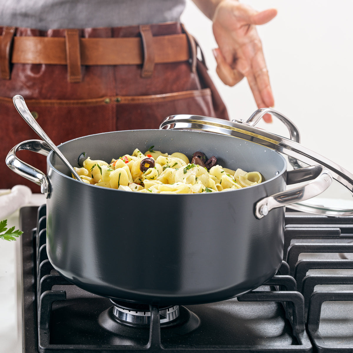 Valencia Pro Ceramic Nonstick 5.5-Quart Stockpot with Lid - Image 6