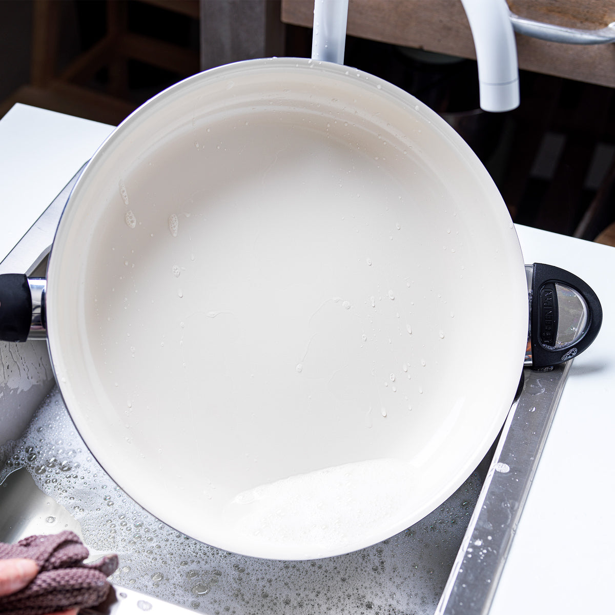 Rio Ceramic Nonstick 13.5 Frypan | Black - Image 7