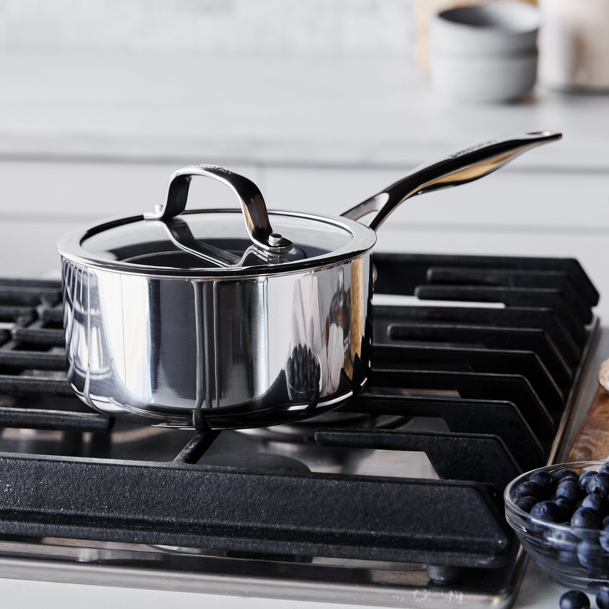 Valencia Pro Stainless Steel 1.6-Quart Saucepan with Lid - Image 6