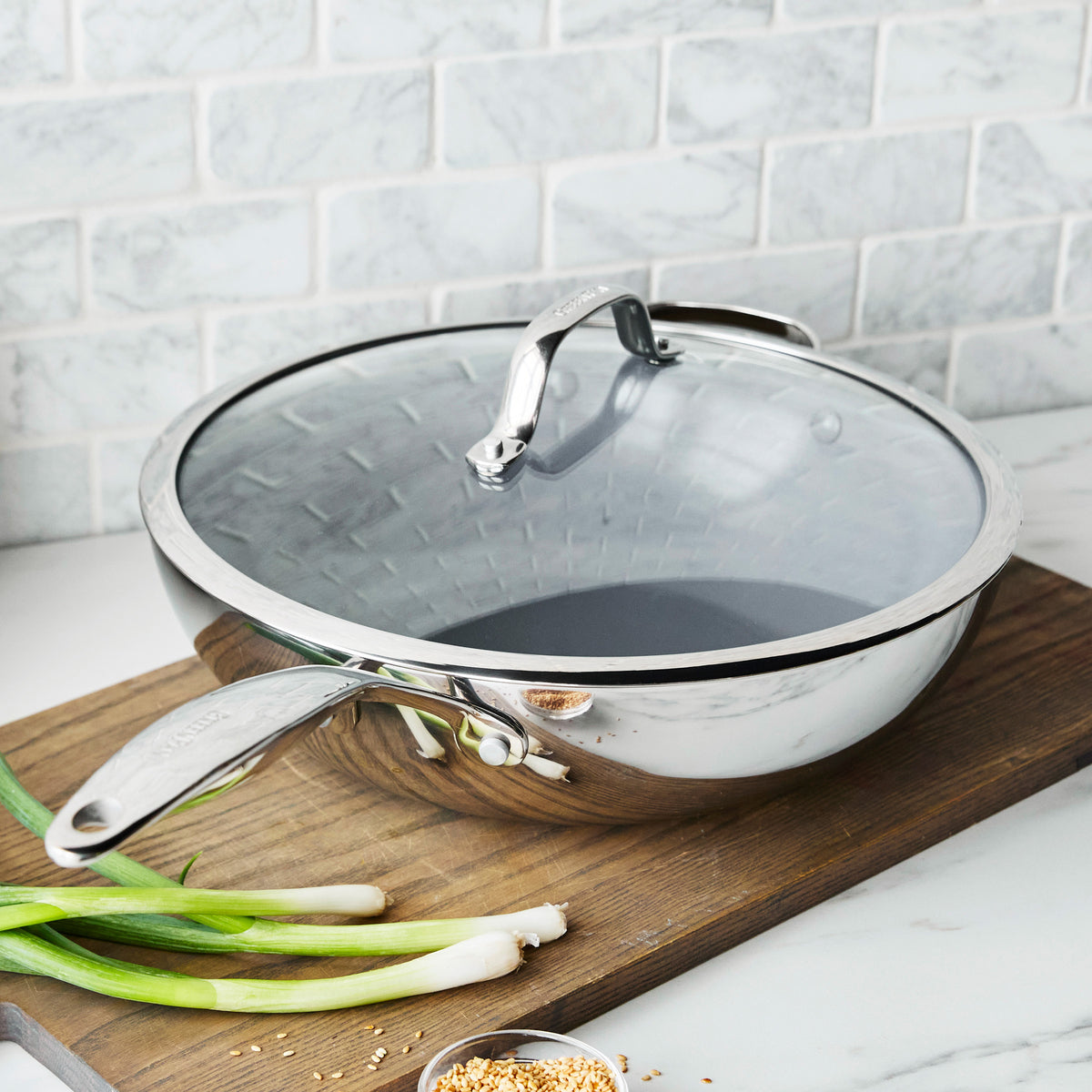 Valencia Pro Stainless Steel 12 Wok with Lid - Image 2