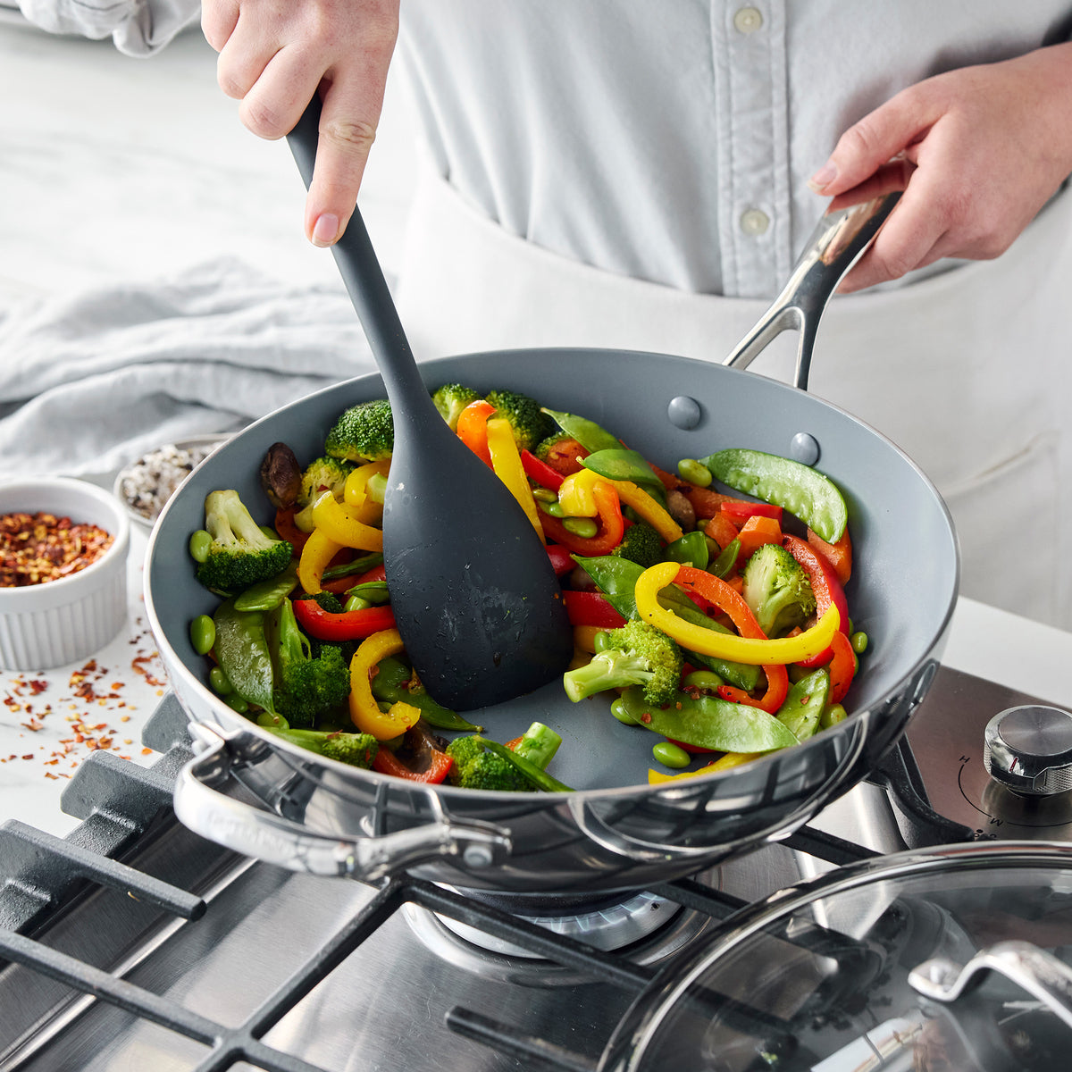 Valencia Pro Stainless Steel 12 Wok with Lid - Image 3