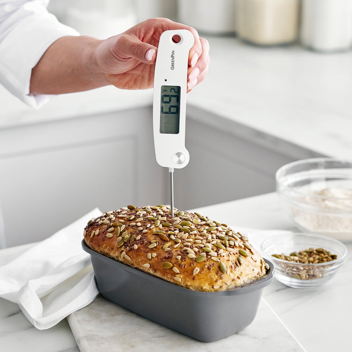 AccuRead Digital Kitchen Thermometer - Image 5