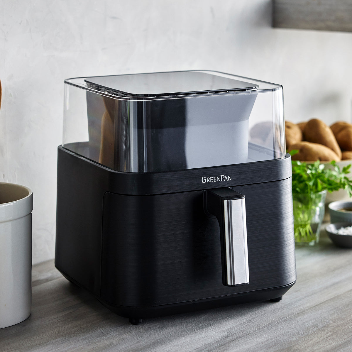 Bistro 7-Quart 360° Clear View Air Fryer - Image 4