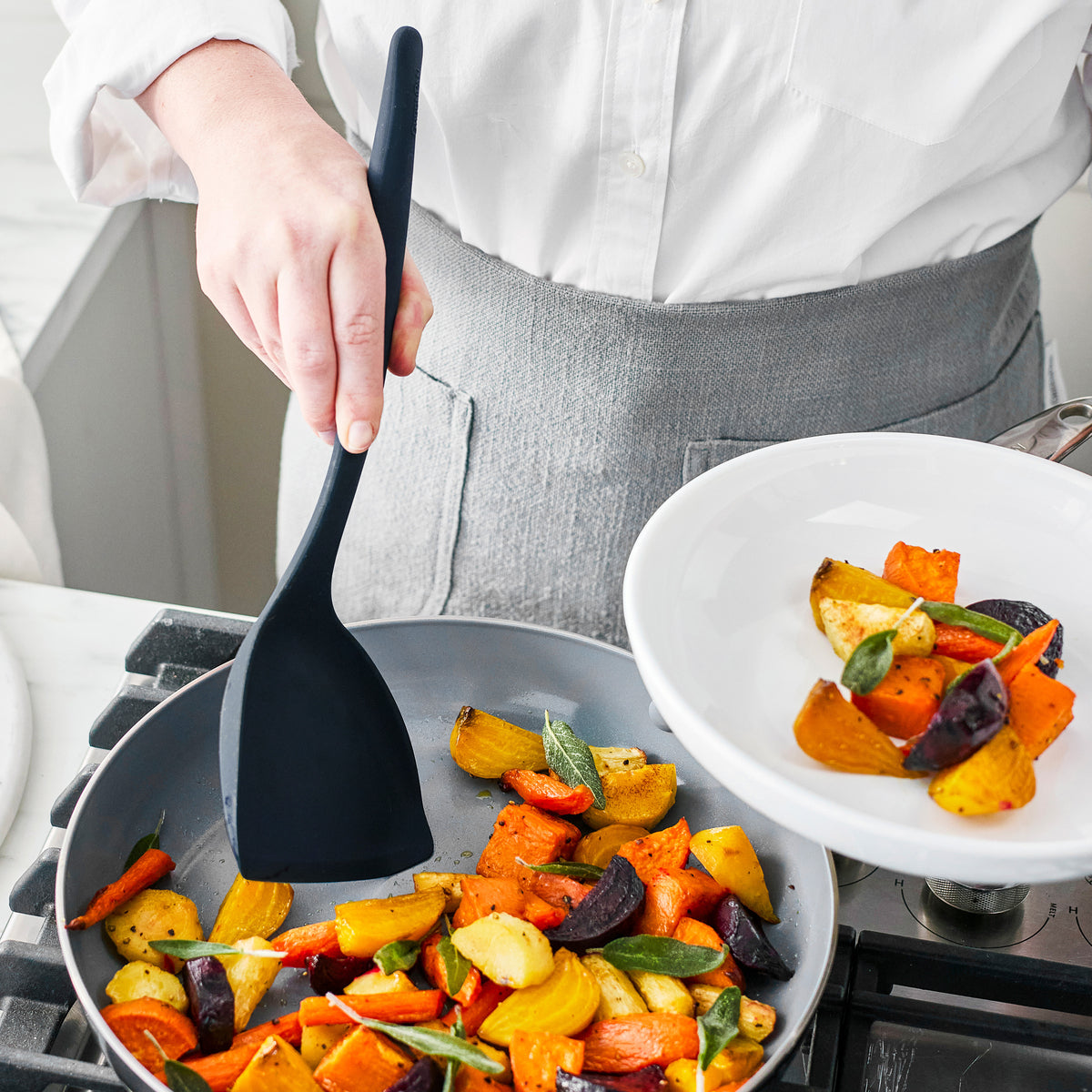 Premiere Silicone Roasting Scoop | Oxford Blue - Image 3