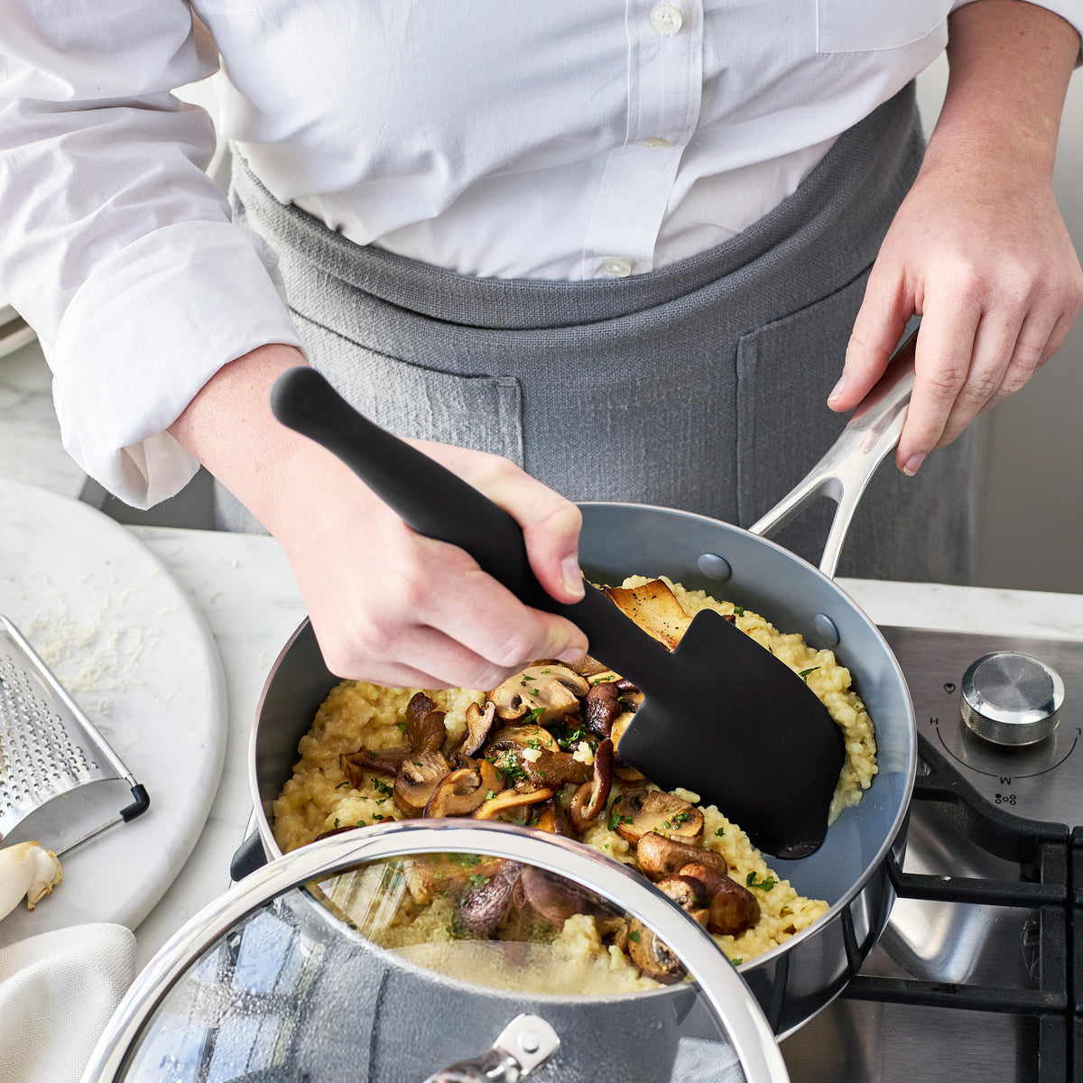 Premiere Silicone Deep Sauté Spoon | Black - Image 4