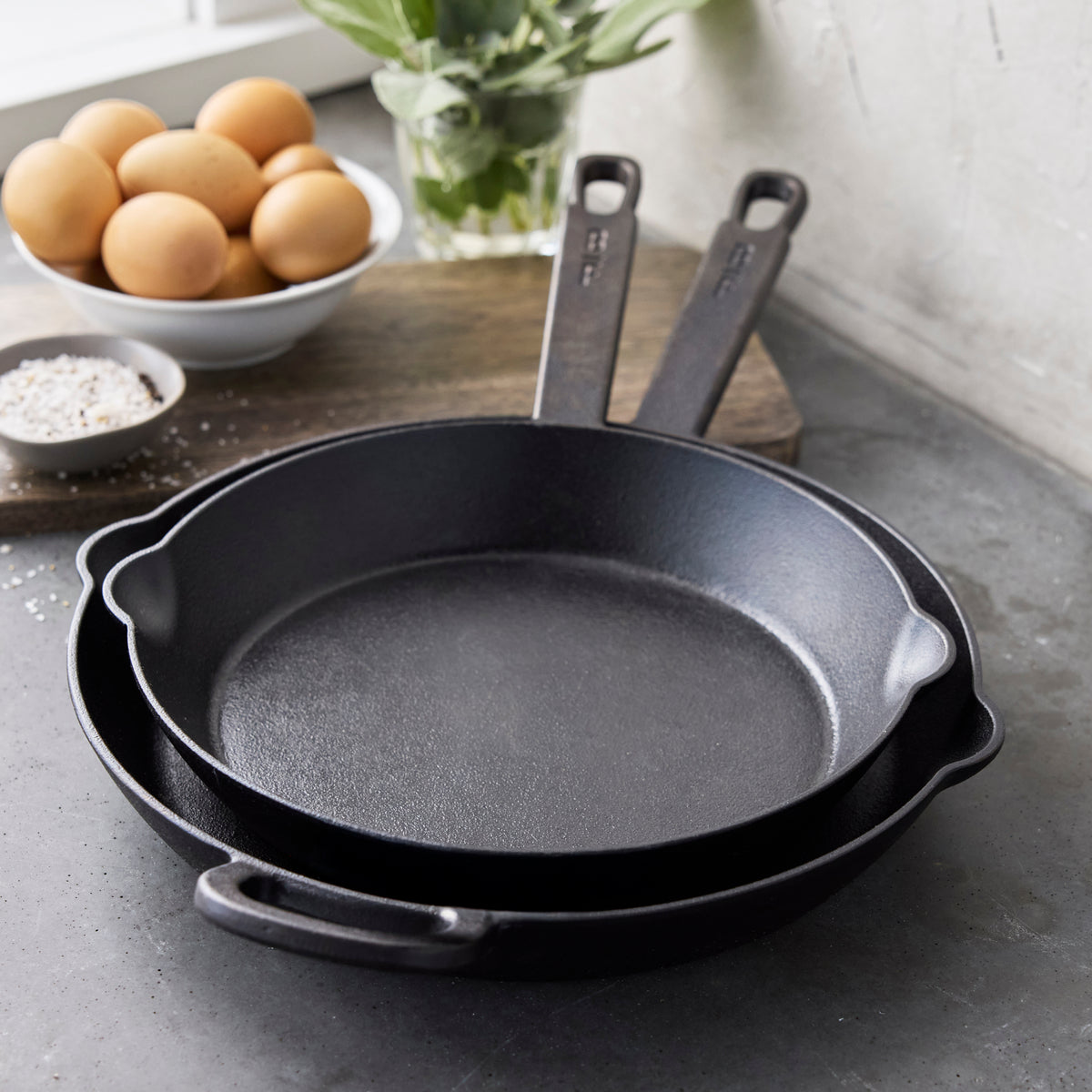 Bobby Flay by GreenPan 8 and 10 Cast Iron Frypan Set - Image 4