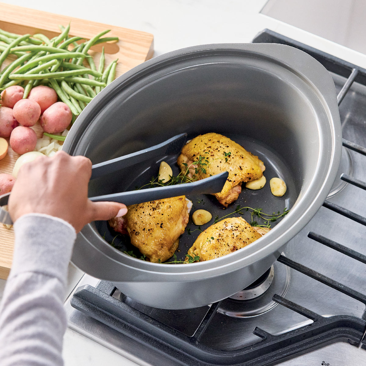 8-Quart Locking Lid Slow Cooker | Graphite - Image 5