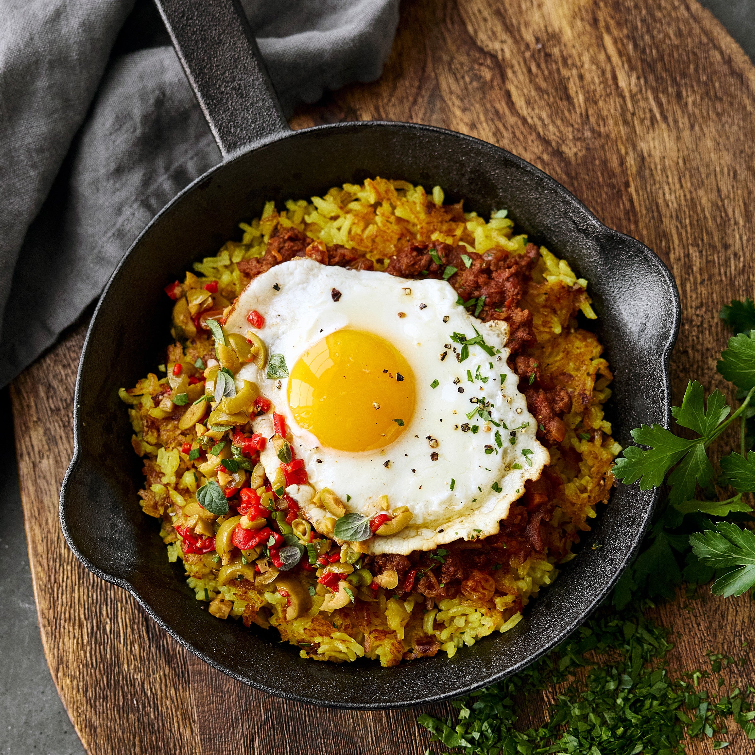 Bobby Flay by GreenPan 8 Cast Iron Frypan - Image 4