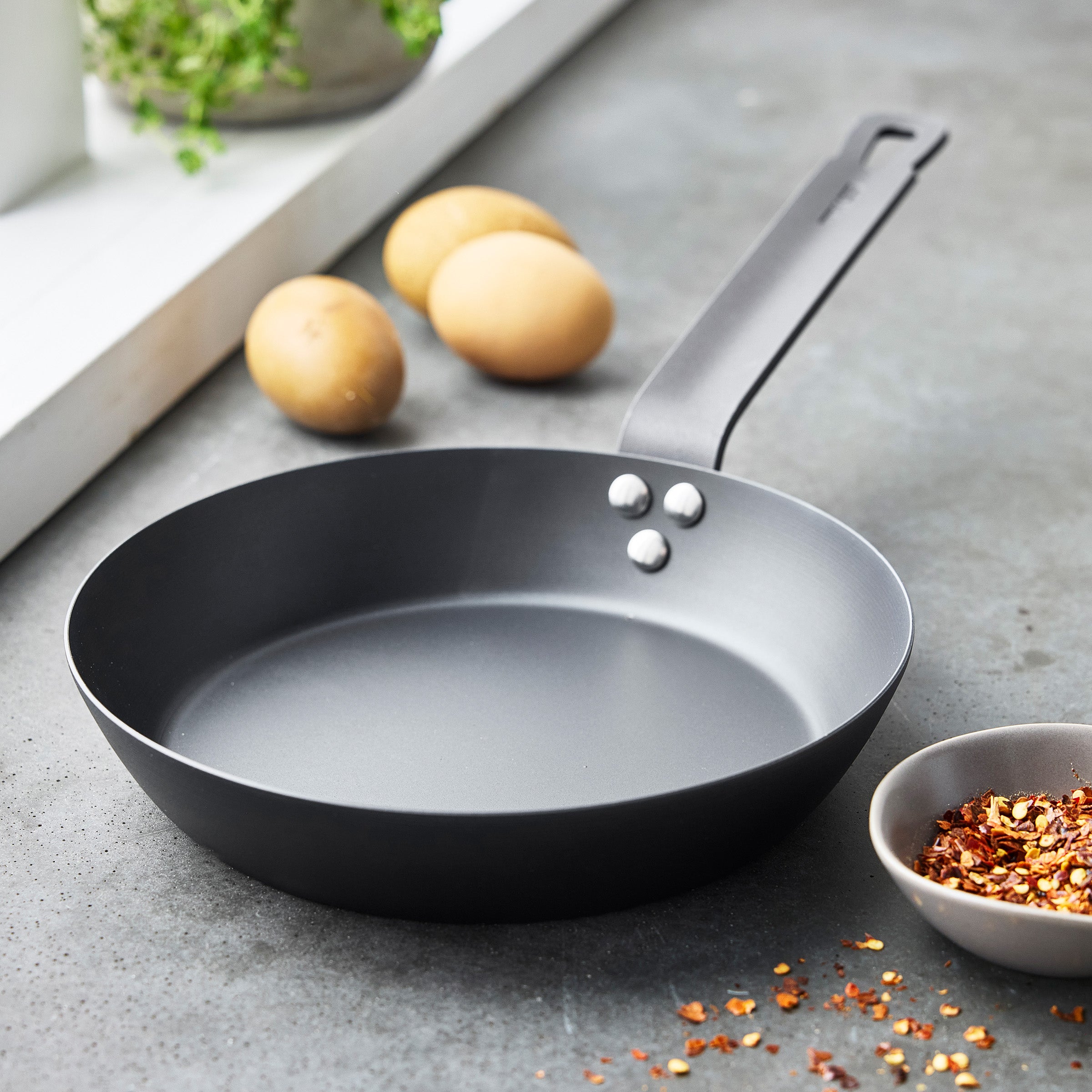 Bobby Flay by GreenPan 8 Carbon Steel Frypan - Image 3