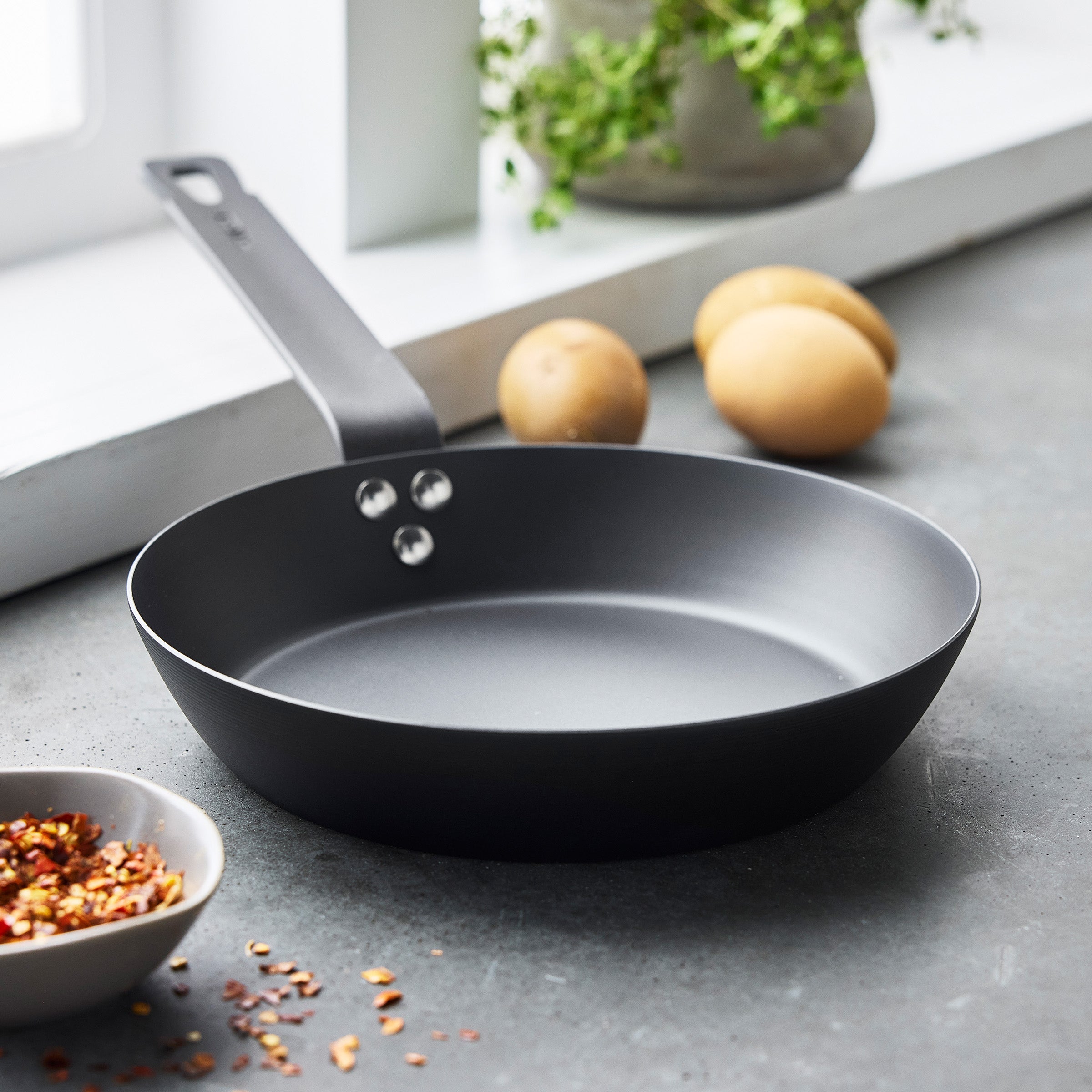 Bobby Flay by GreenPan 8 Carbon Steel Frypan - Image 7