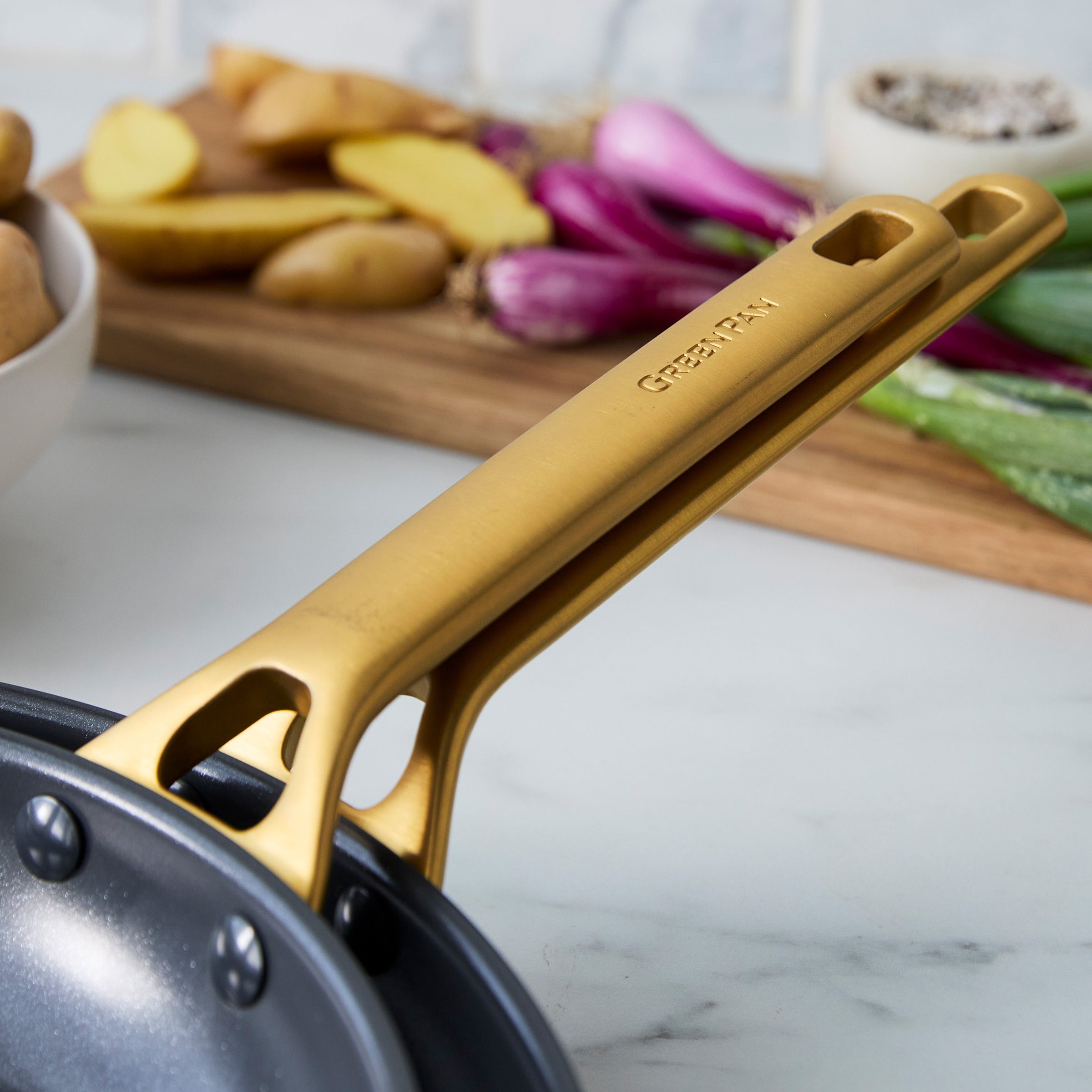 Reserve Pro Ceramic Nonstick 10-Piece Cookware Set | Black - Image 9
