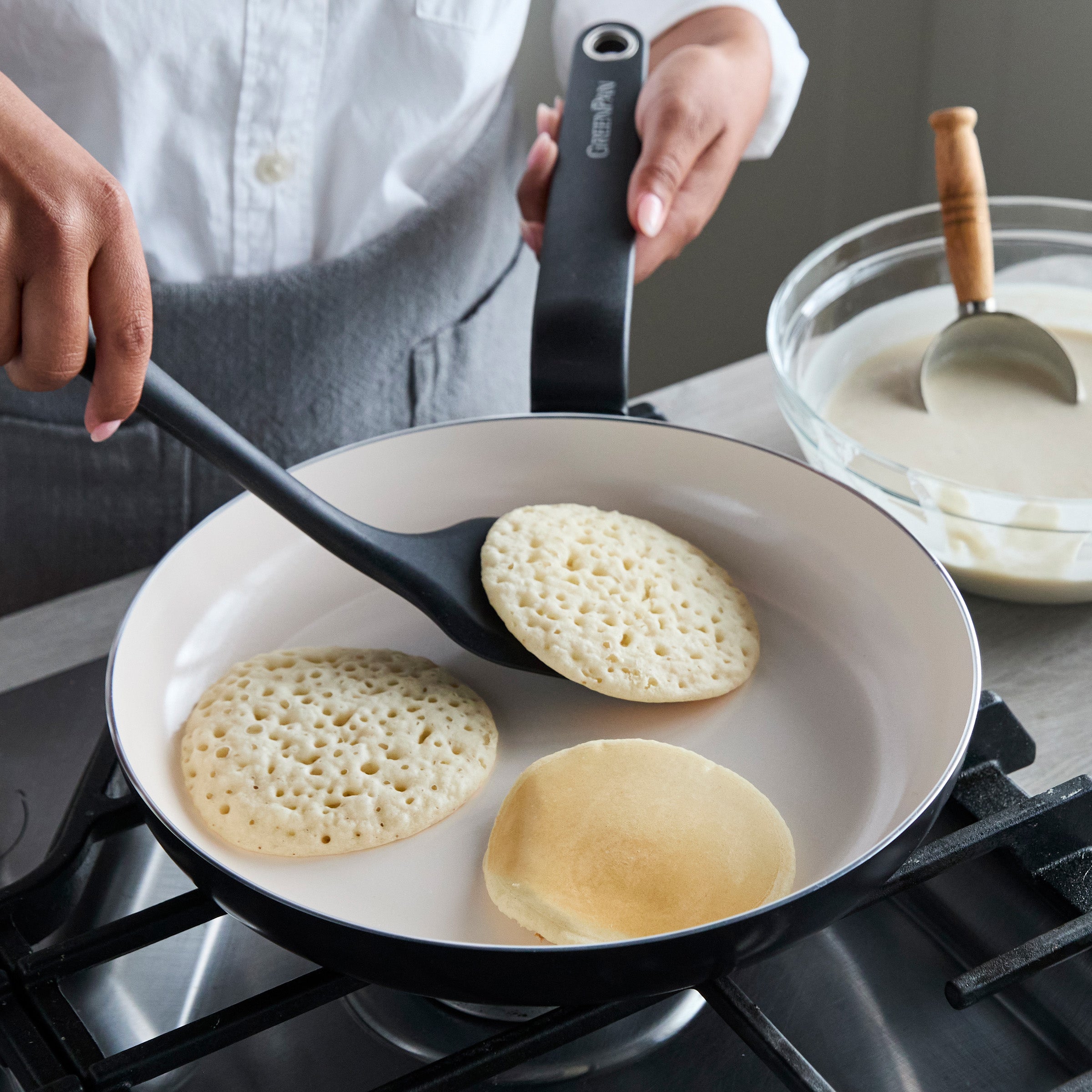 Rio Advanced Ceramic Nonstick 10 & 12 Frypan Set | Black - Image 3