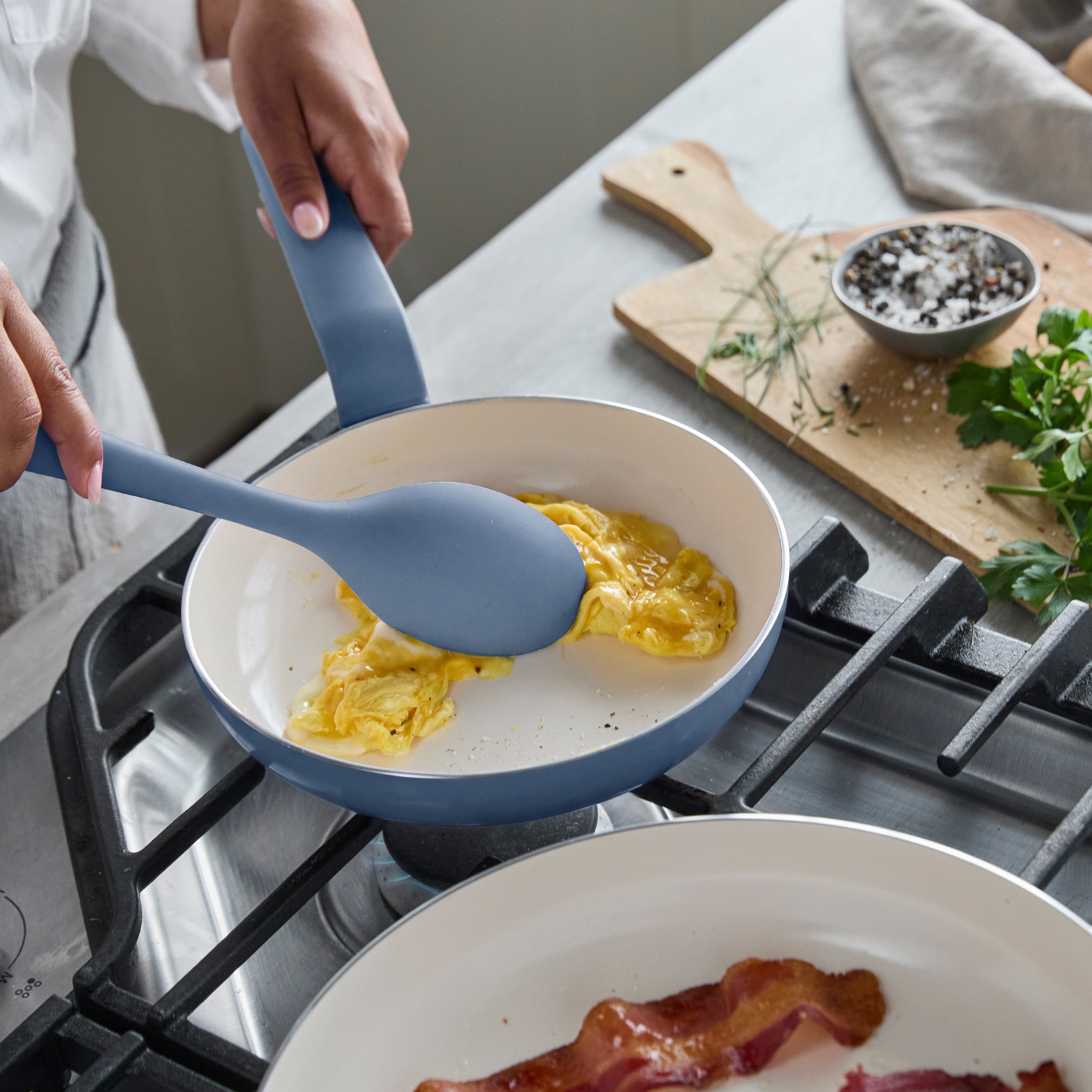 Rio Advanced Ceramic Nonstick 10 & 12 Frypan Set | Dutch Blue - Image 3
