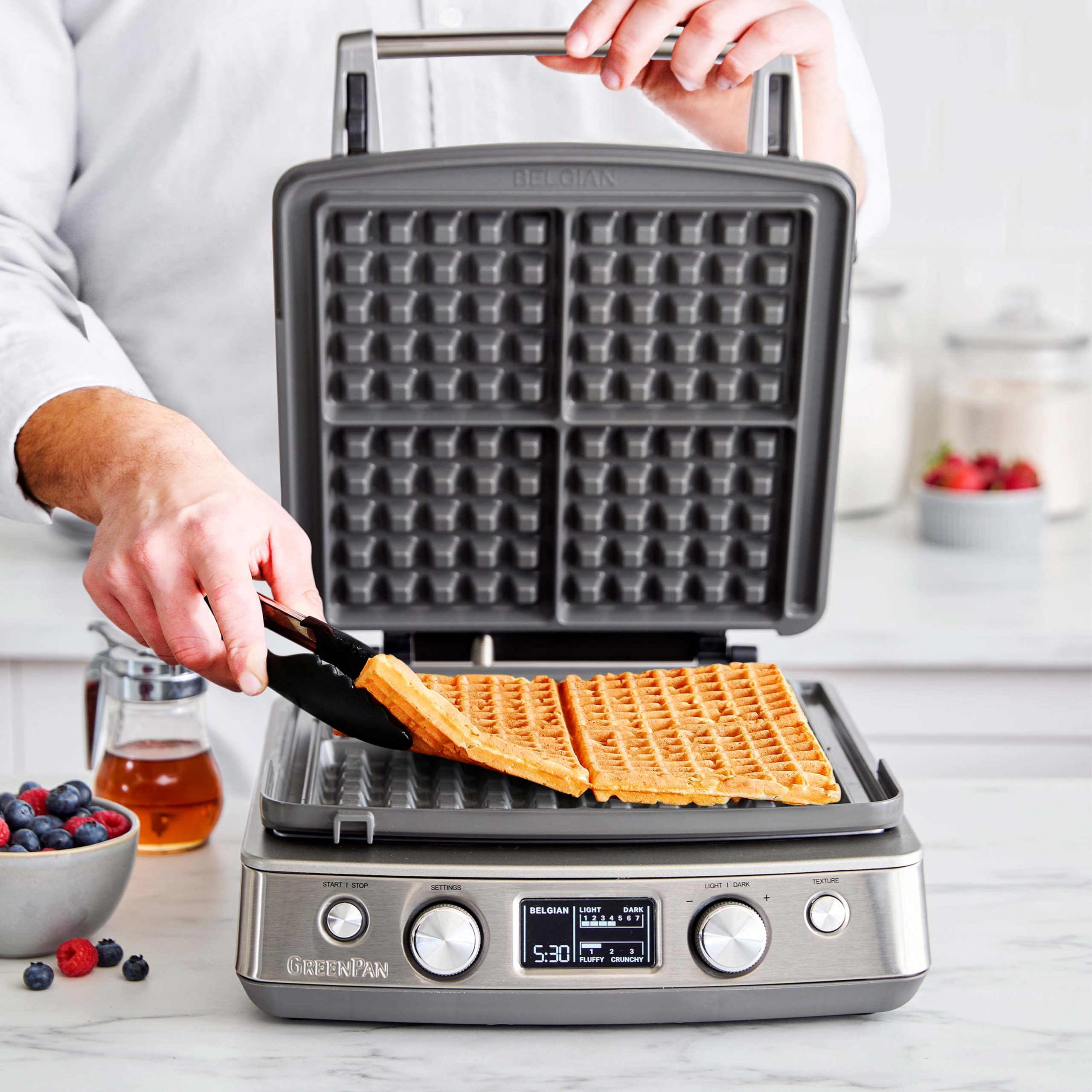 Elite Ceramic Nonstick 4-Square Waffle Maker | Premiere Stainless Steel - Image 8