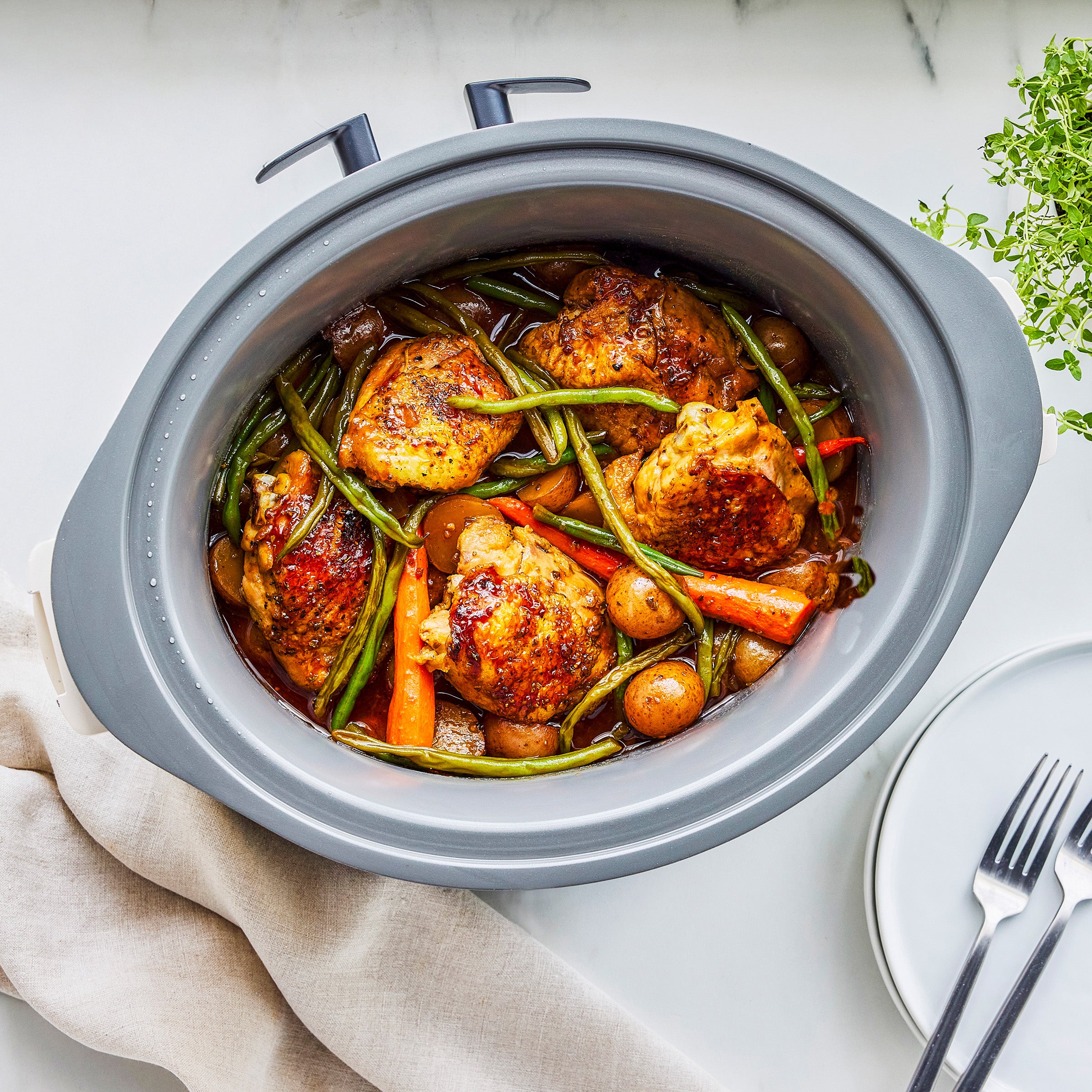 8-Quart Locking Lid Slow Cooker | Cloud Cream - Image 5
