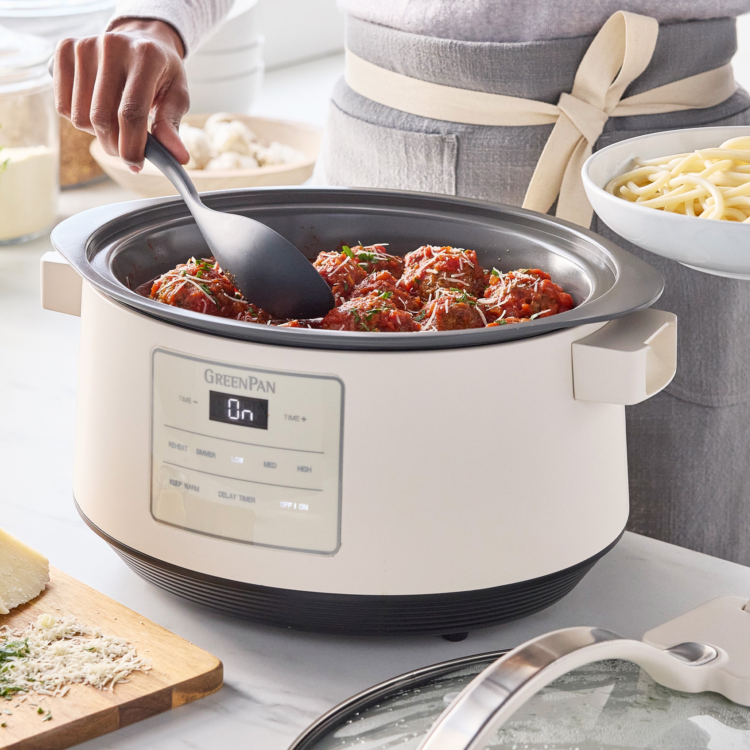 8-Quart Locking Lid Slow Cooker | Cloud Cream - Image 6