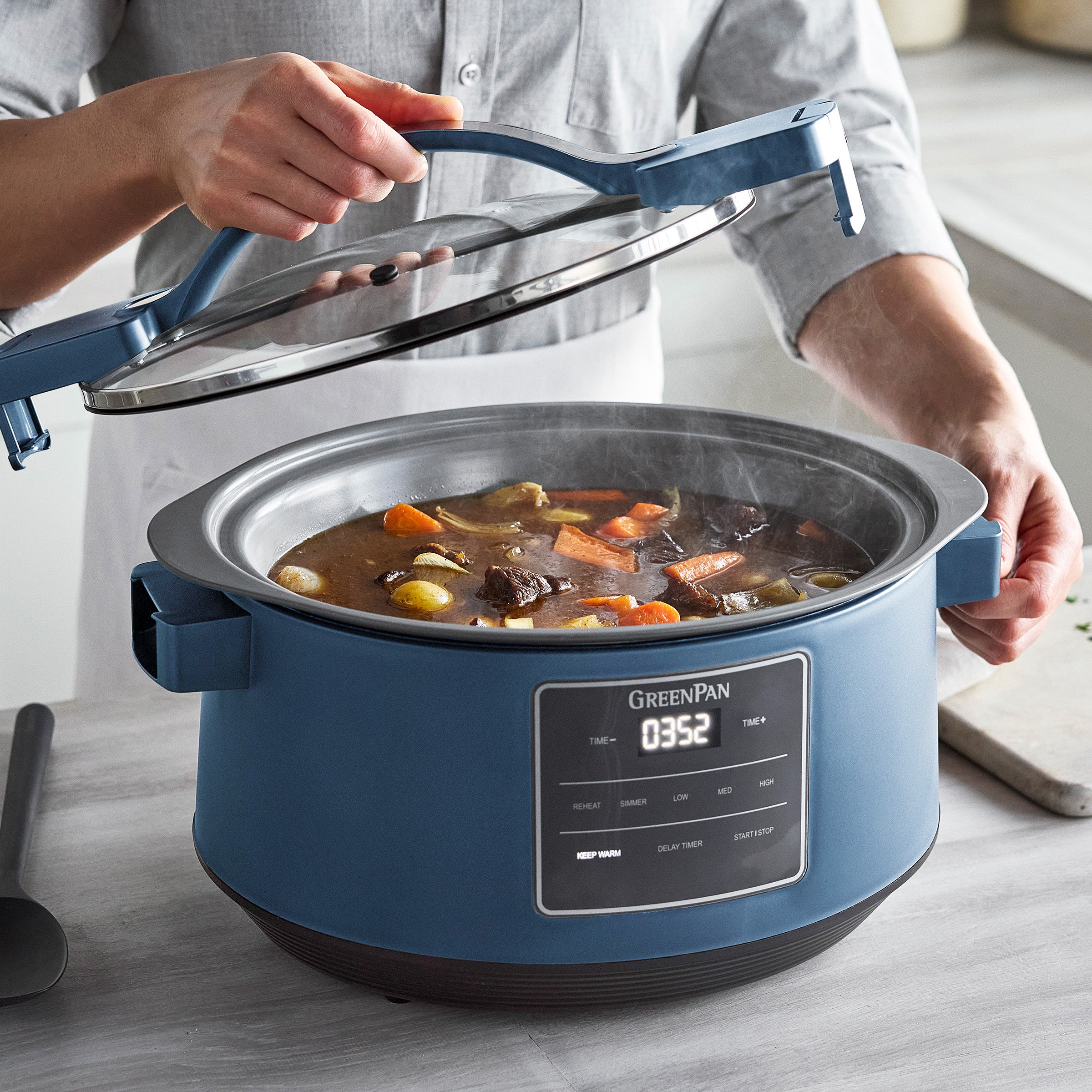 8-Quart Locking Lid Slow Cooker | Oxford Blue - Image 3