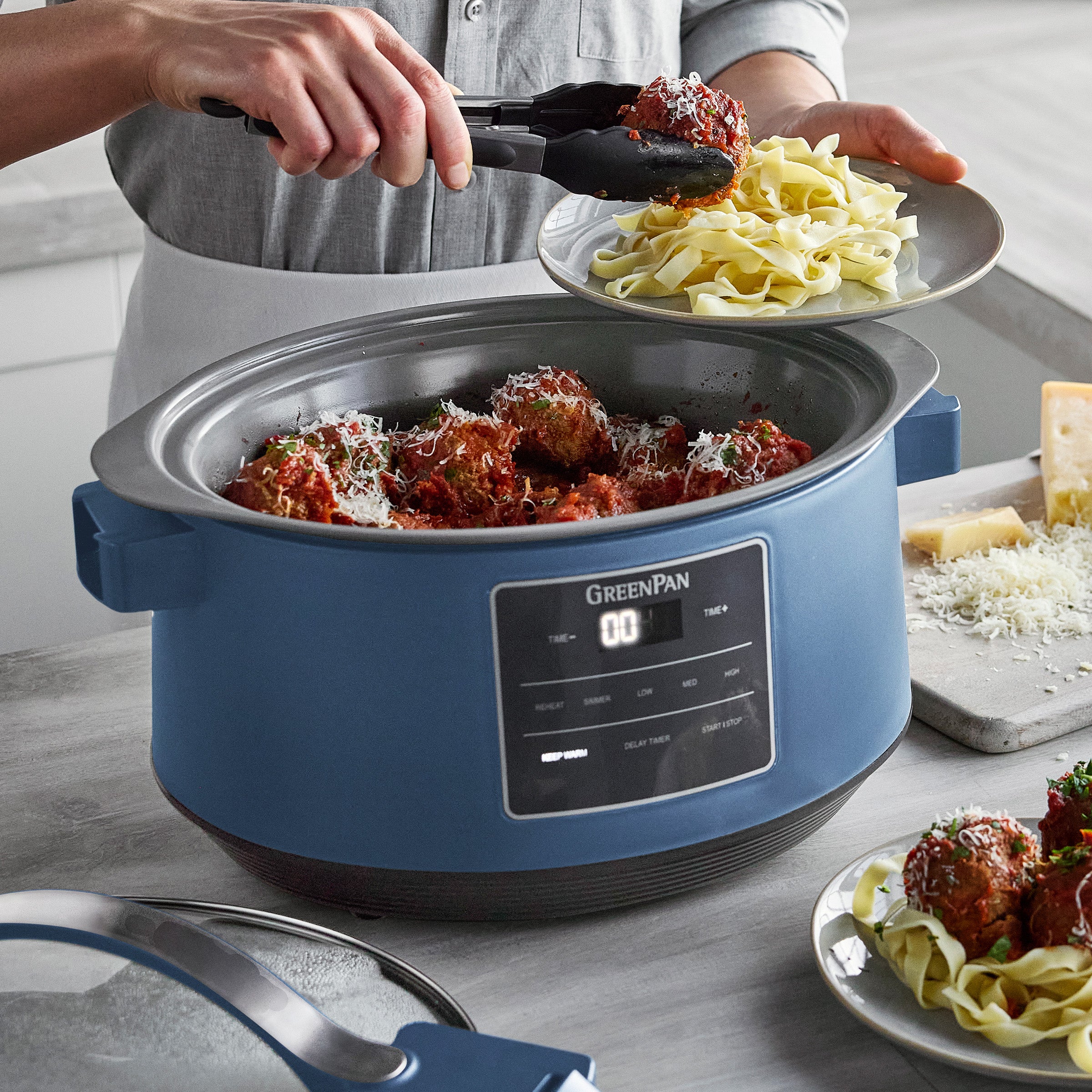 8-Quart Locking Lid Slow Cooker | Oxford Blue - Image 6