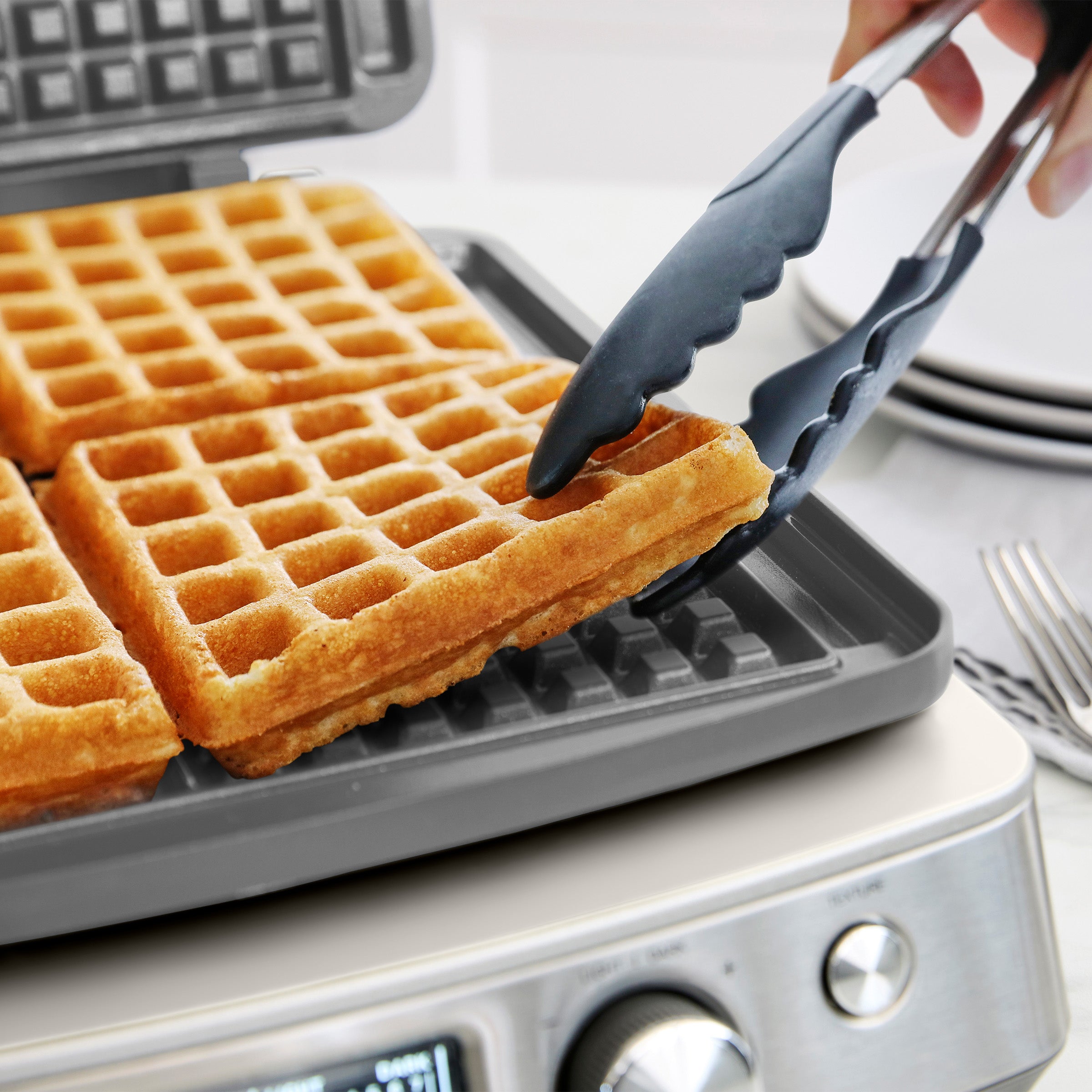 Elite Ceramic Nonstick 4-Square Waffle Maker | Cloud Cream - Image 3