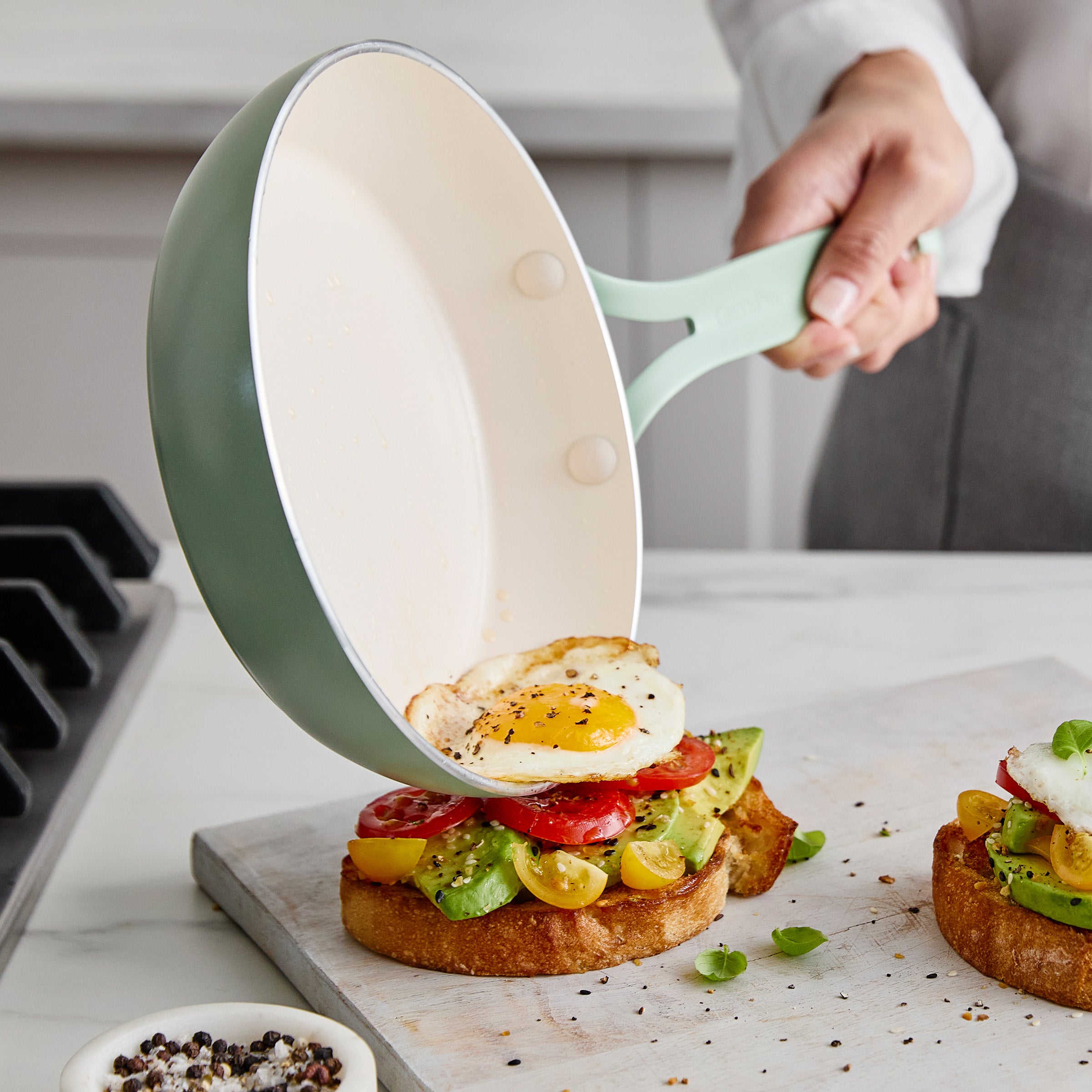 Nova Gallery Ceramic Nonstick 10-Piece Cookware Set | Pistachio - Image 3