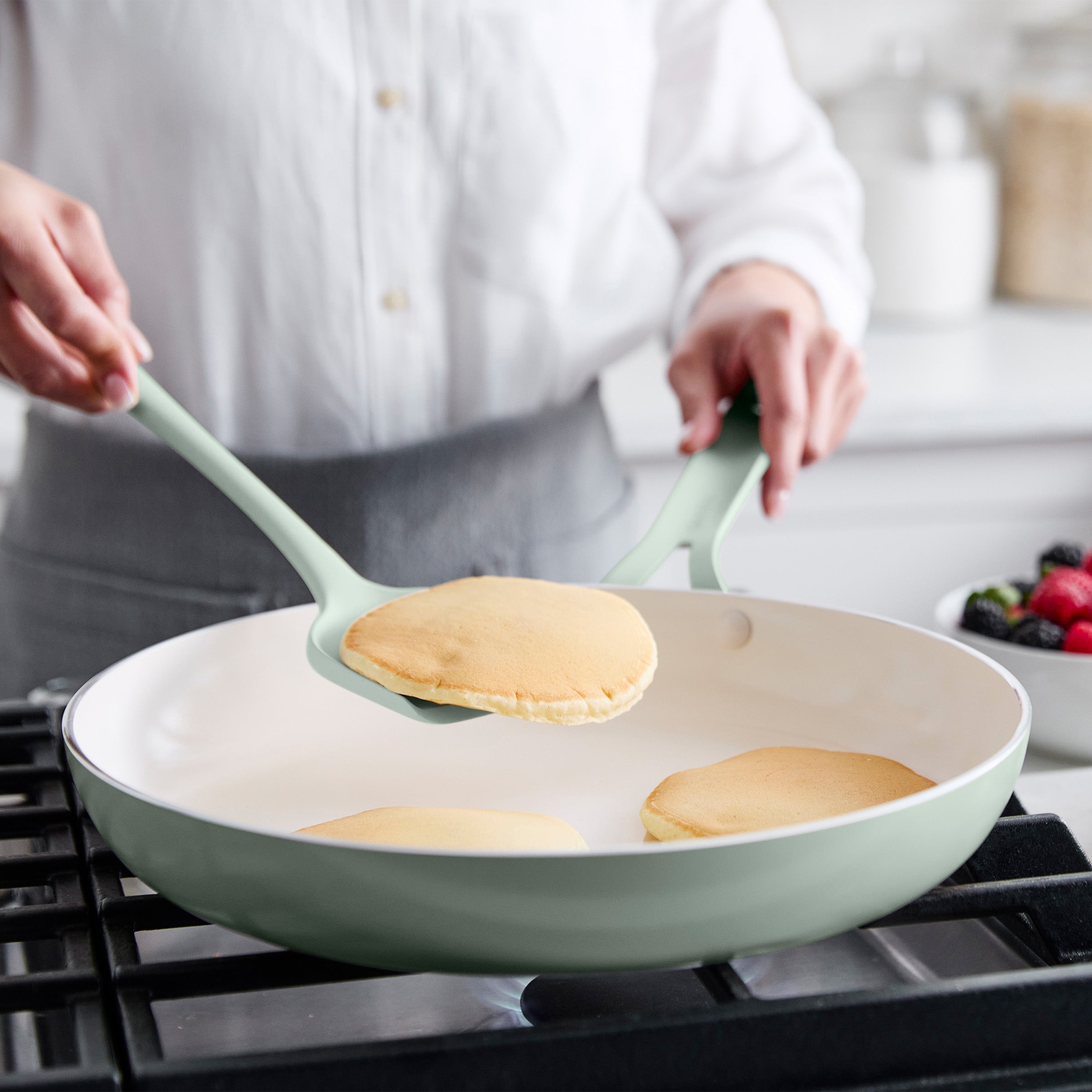 Nova Gallery Ceramic Nonstick 10-Piece Cookware Set | Pistachio - Image 7