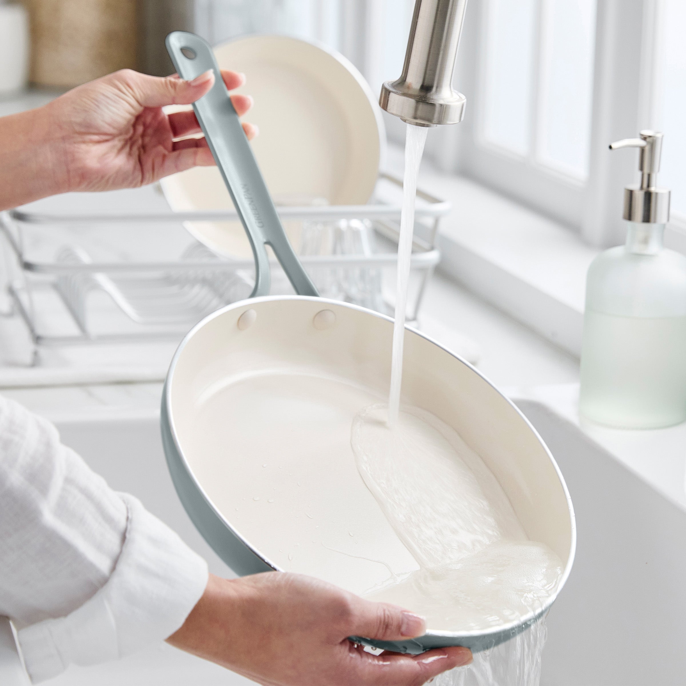 Nova Gallery Ceramic Nonstick 12 Frypan | Coastline - Image 9