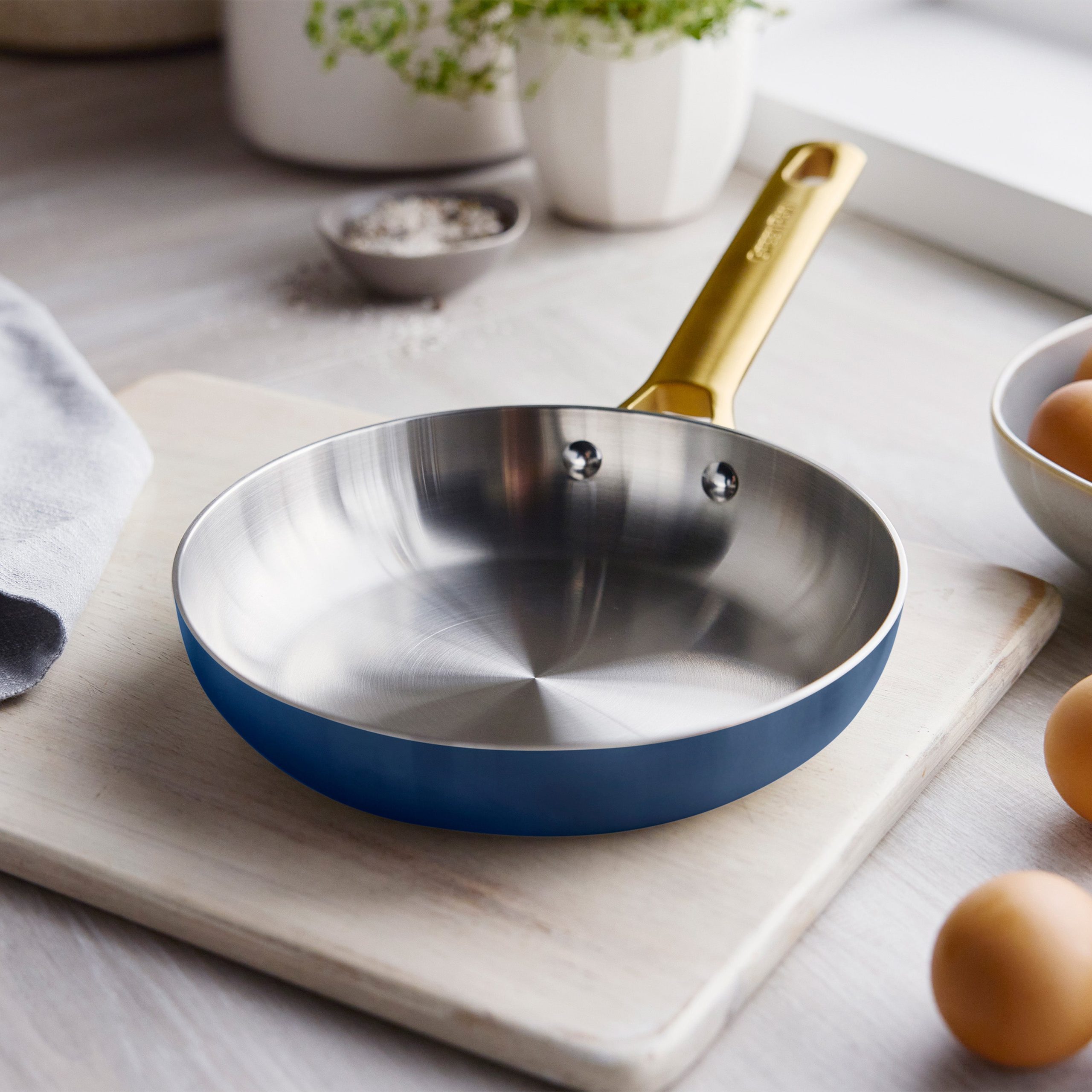 Reserve Pro Uncoated Stainless Steel 8 Frypan | Twilight - Image 2