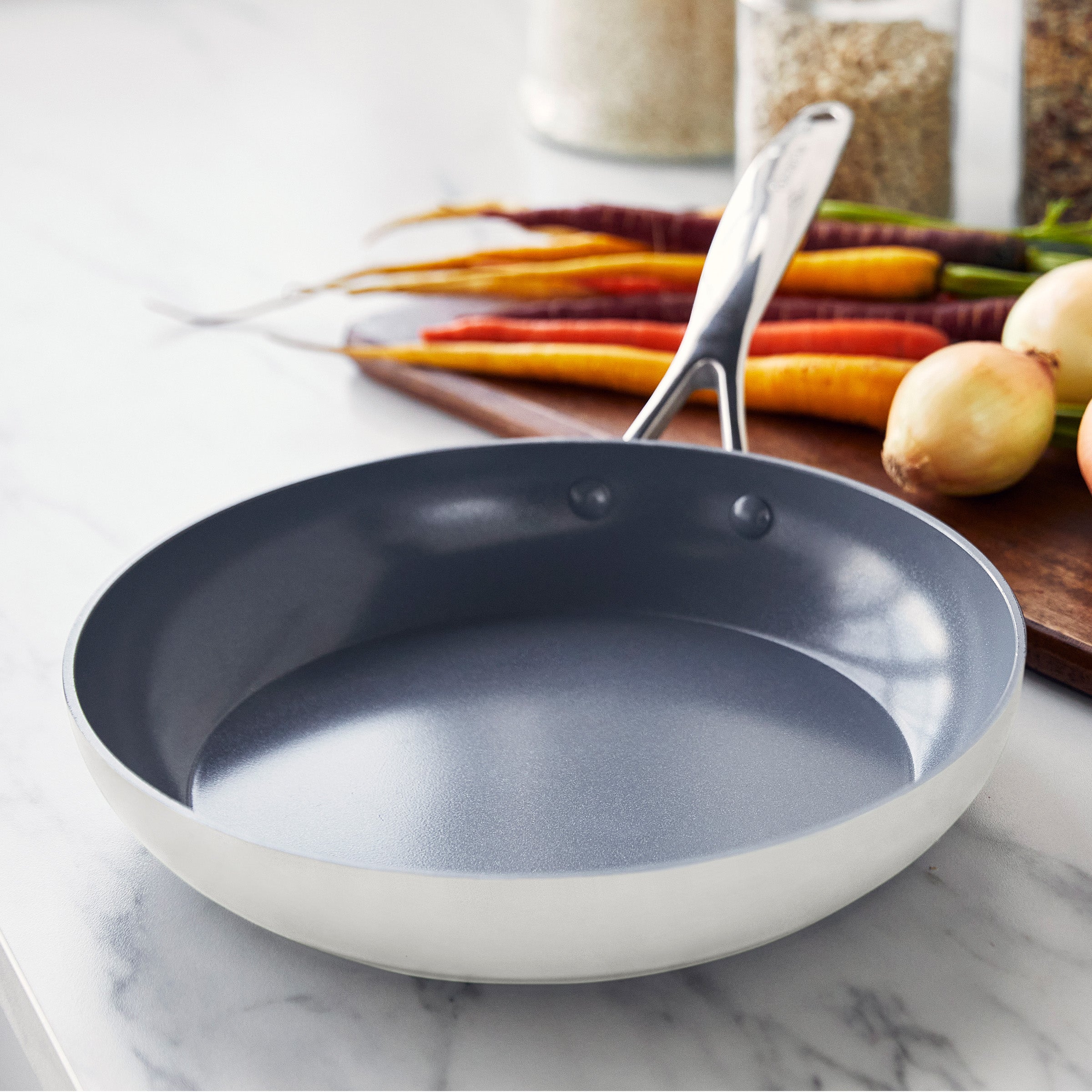 Valencia Pro Ceramic Nonstick 9.5 and 11 Frypan Set | Cream - Image 7