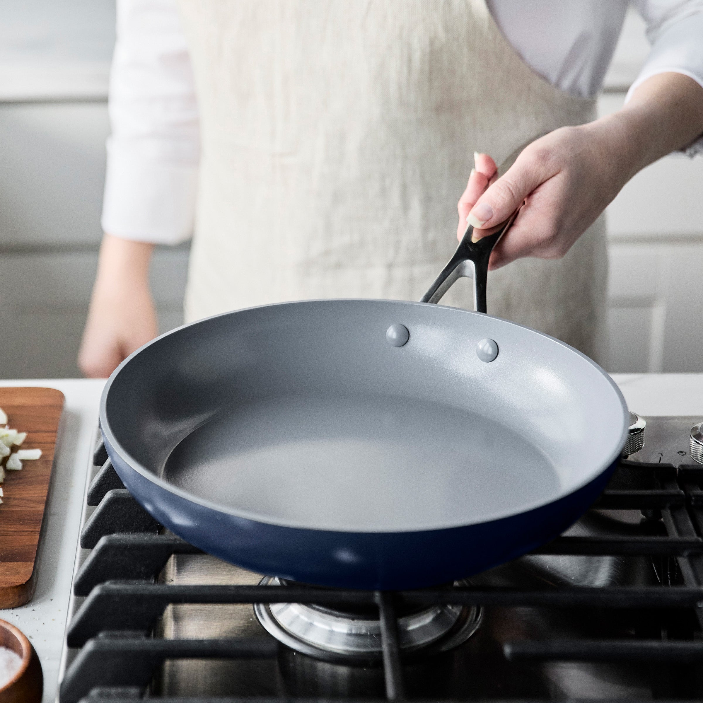 Valencia Pro Ceramic Nonstick 9.5 and 11 Frypan Set | Twilight - Image 7